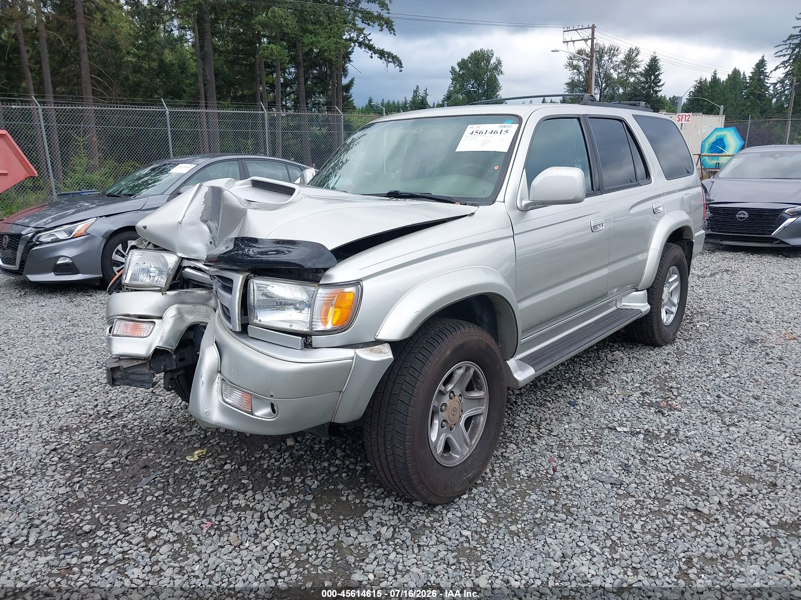 2000 Toyota 4runner Sr5 V6 Silver vin: JT3HN86RXY0320841