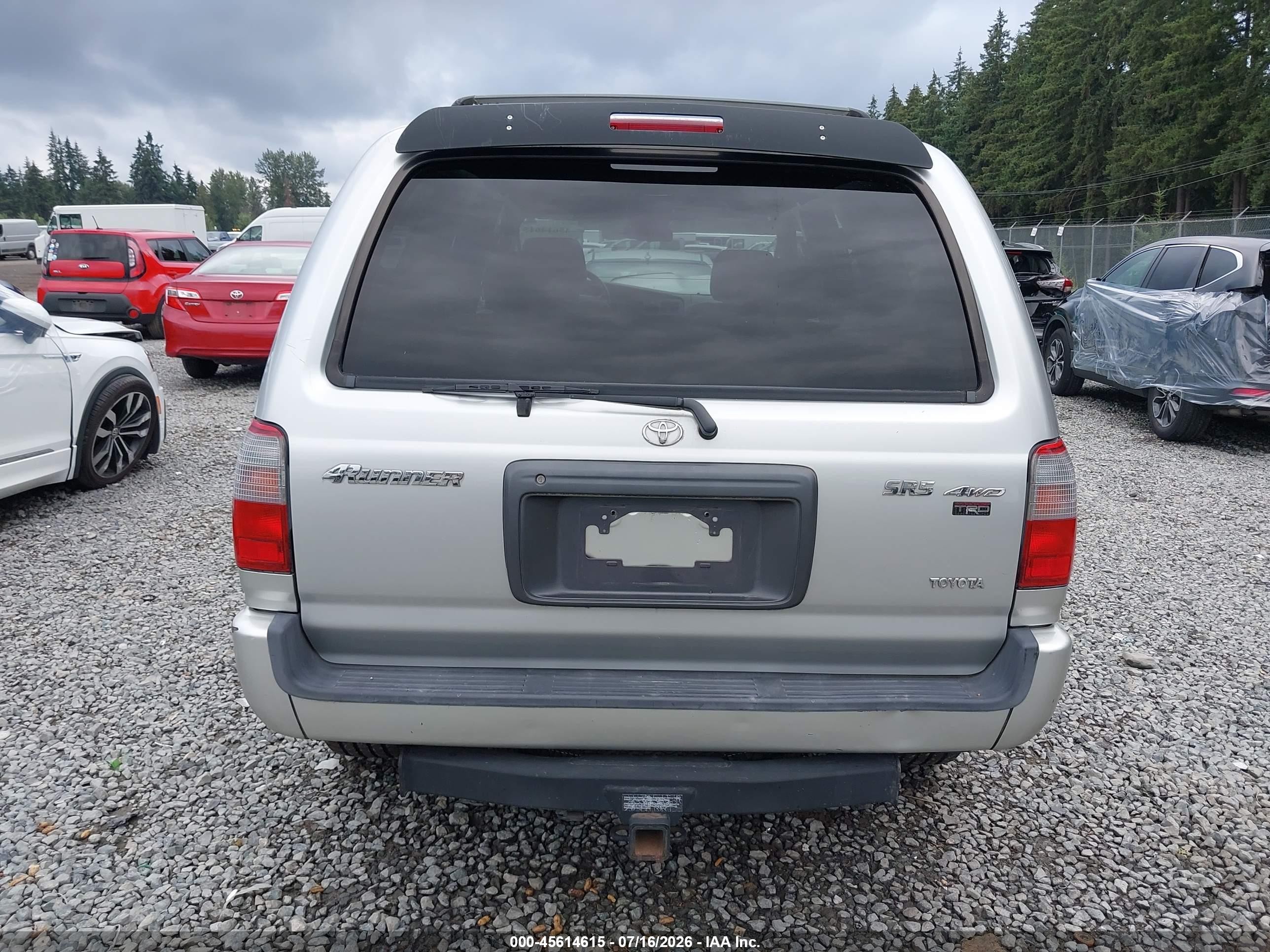 2000 Toyota 4runner Sr5 V6 Silver vin: JT3HN86RXY0320841