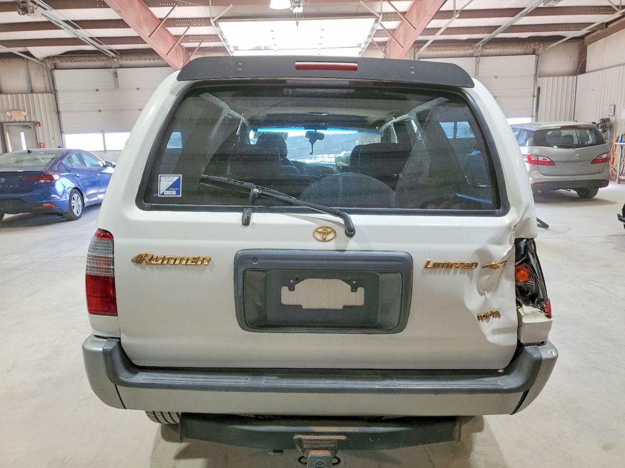 1999 Toyota 4runner Limited White vin: JT3HN87R0X0250635