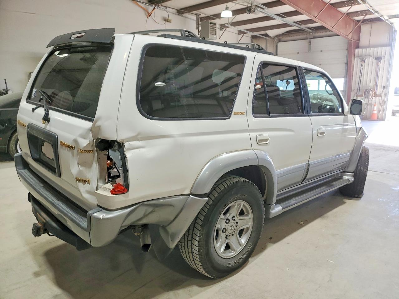 1999 Toyota 4runner Limited White vin: JT3HN87R0X0250635