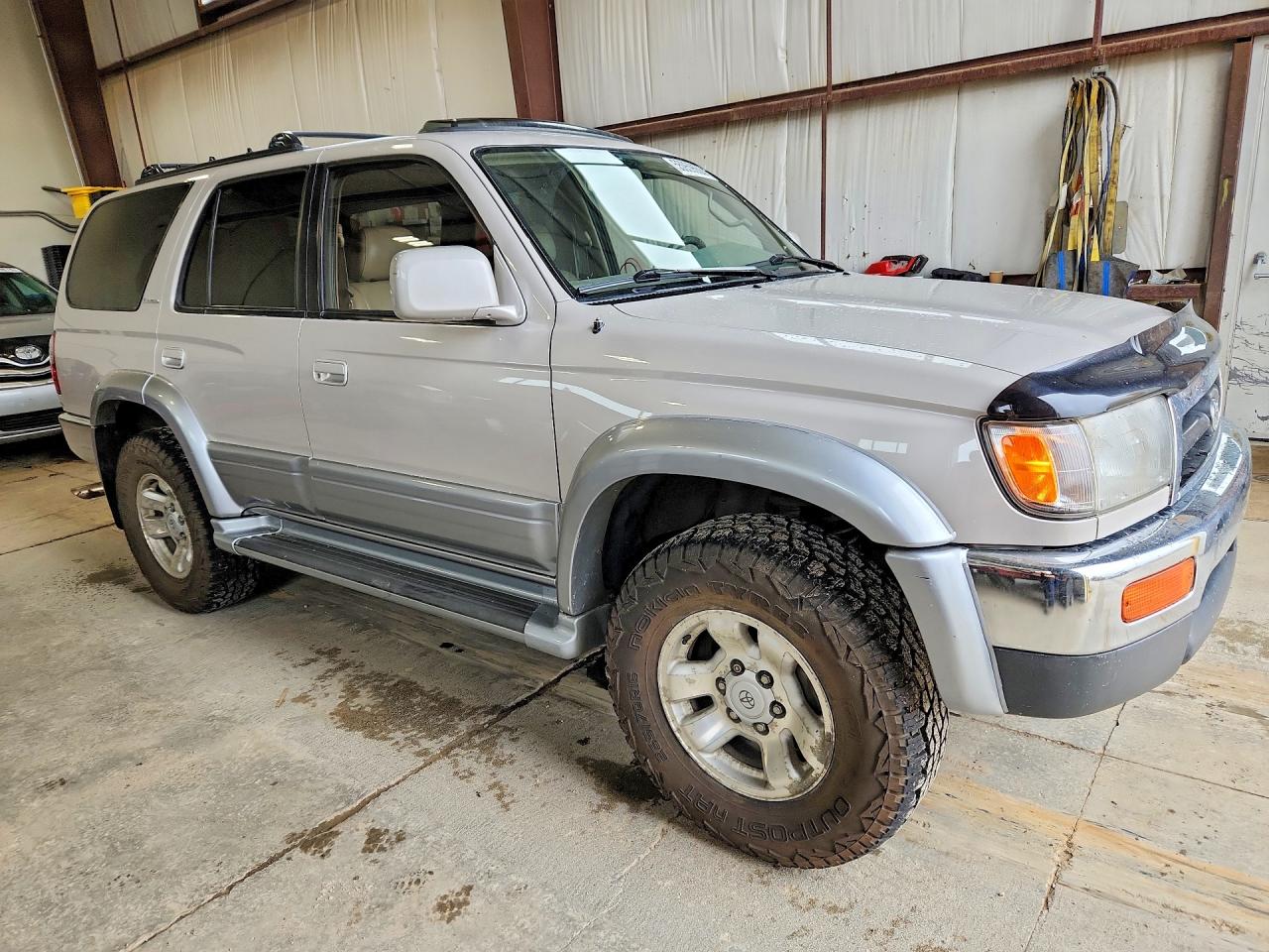 1998 Toyota 4runner Limited Two Tone vin: JT3HN87R1W0168153