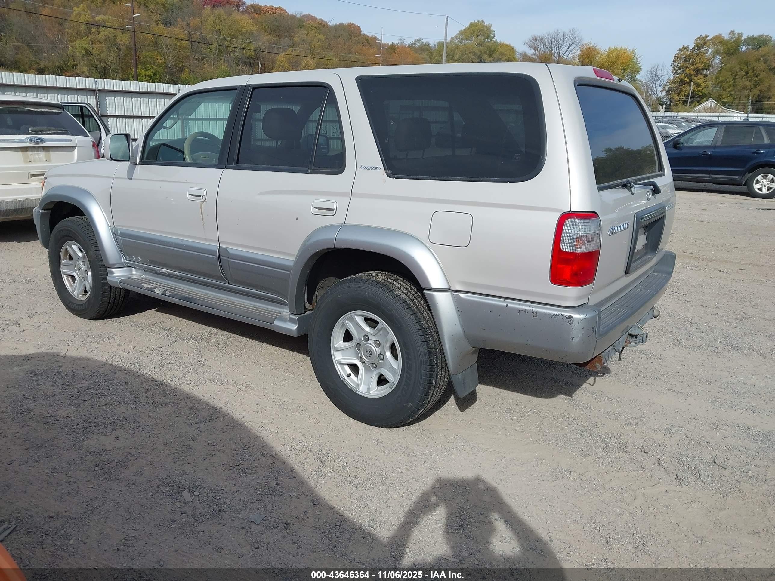 1999 Toyota 4runner Limited V6 Серебряный vin: JT3HN87R1X0229969