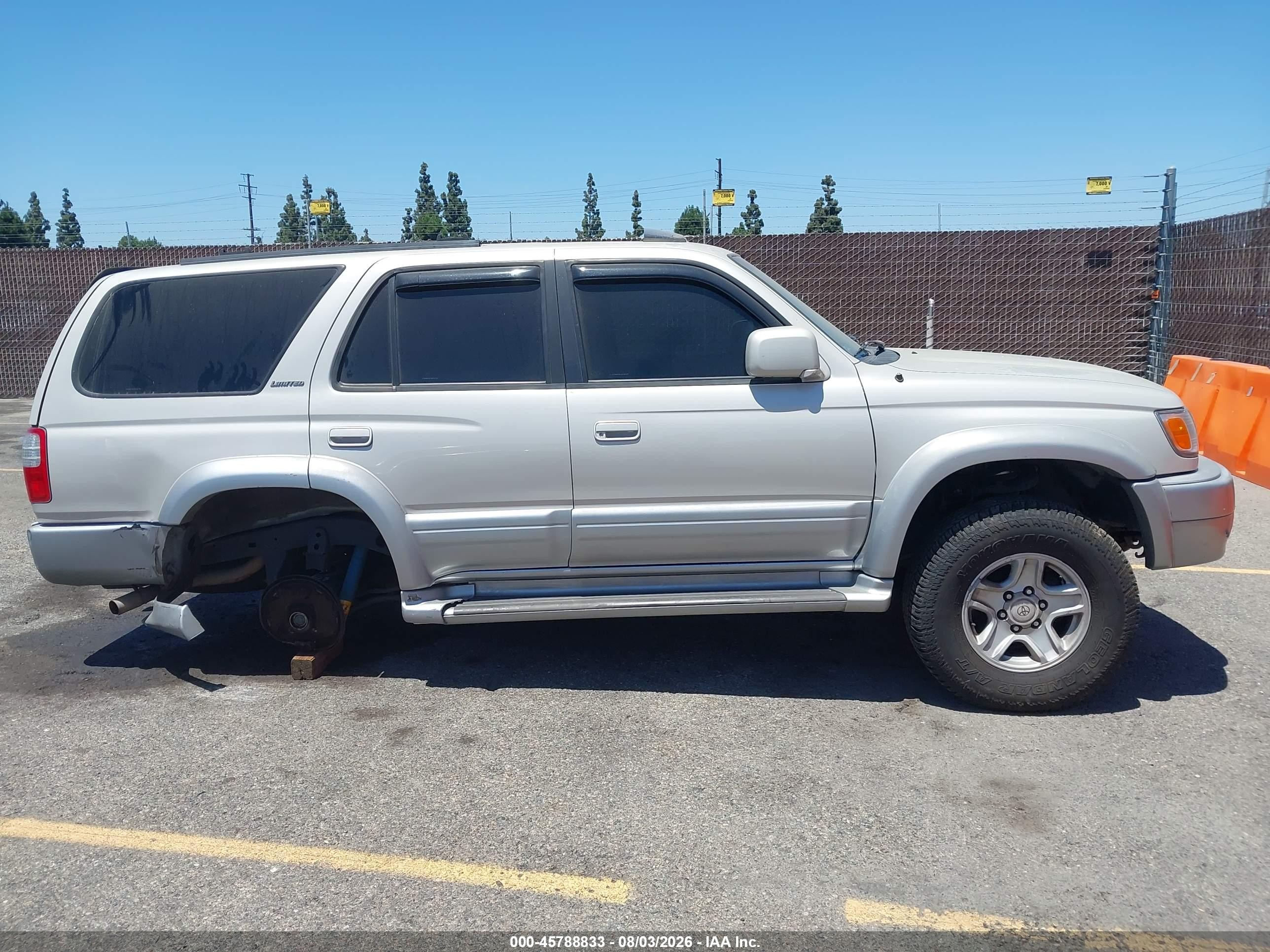1999 Toyota 4runner Limited V6 Champagne vin: JT3HN87R1X0258744
