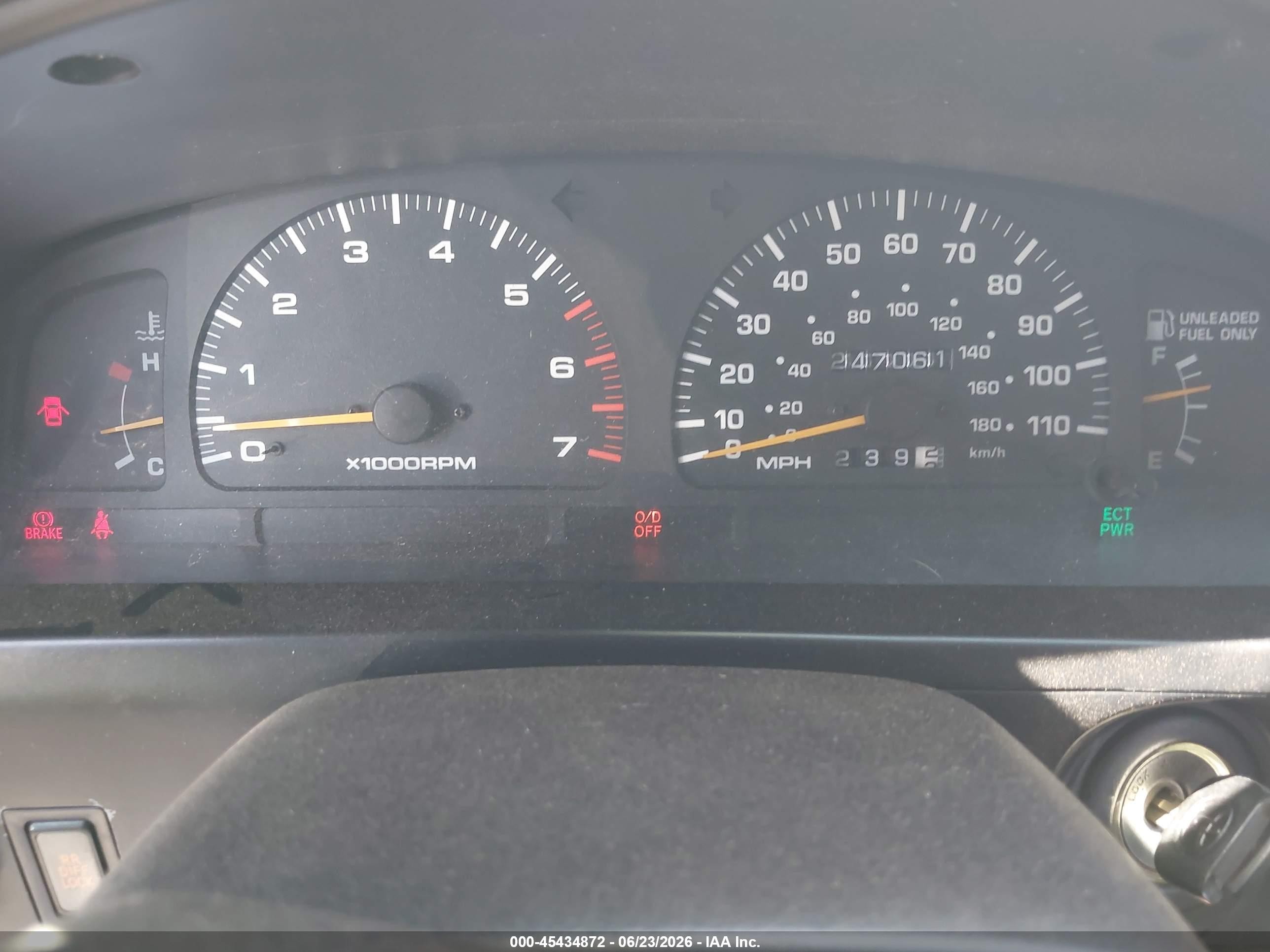 1997 Toyota 4runner Sr5 V6 Limited Silver vin: JT3HN87R2V0083627