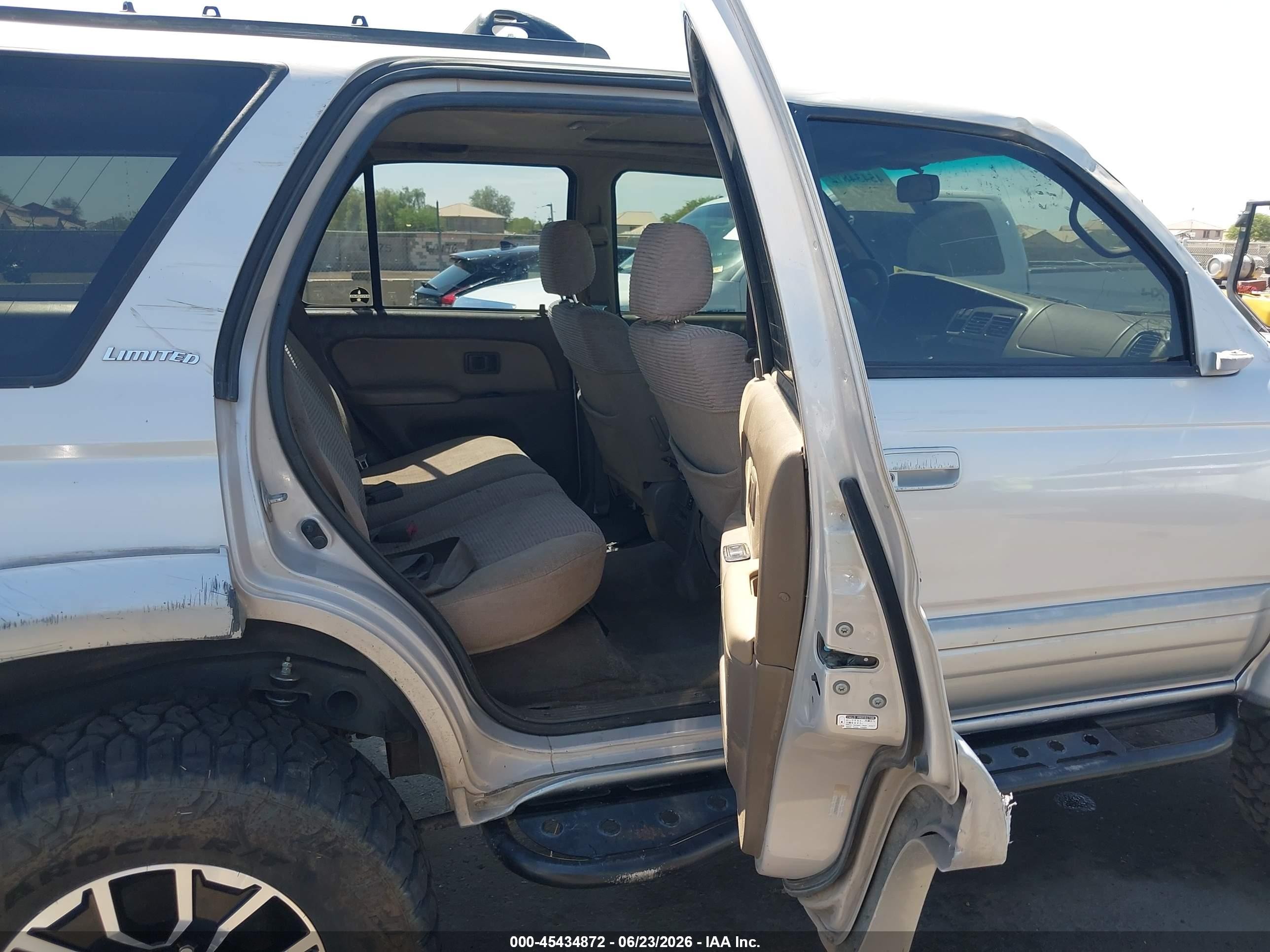 1997 Toyota 4runner Sr5 V6 Limited Silver vin: JT3HN87R2V0083627