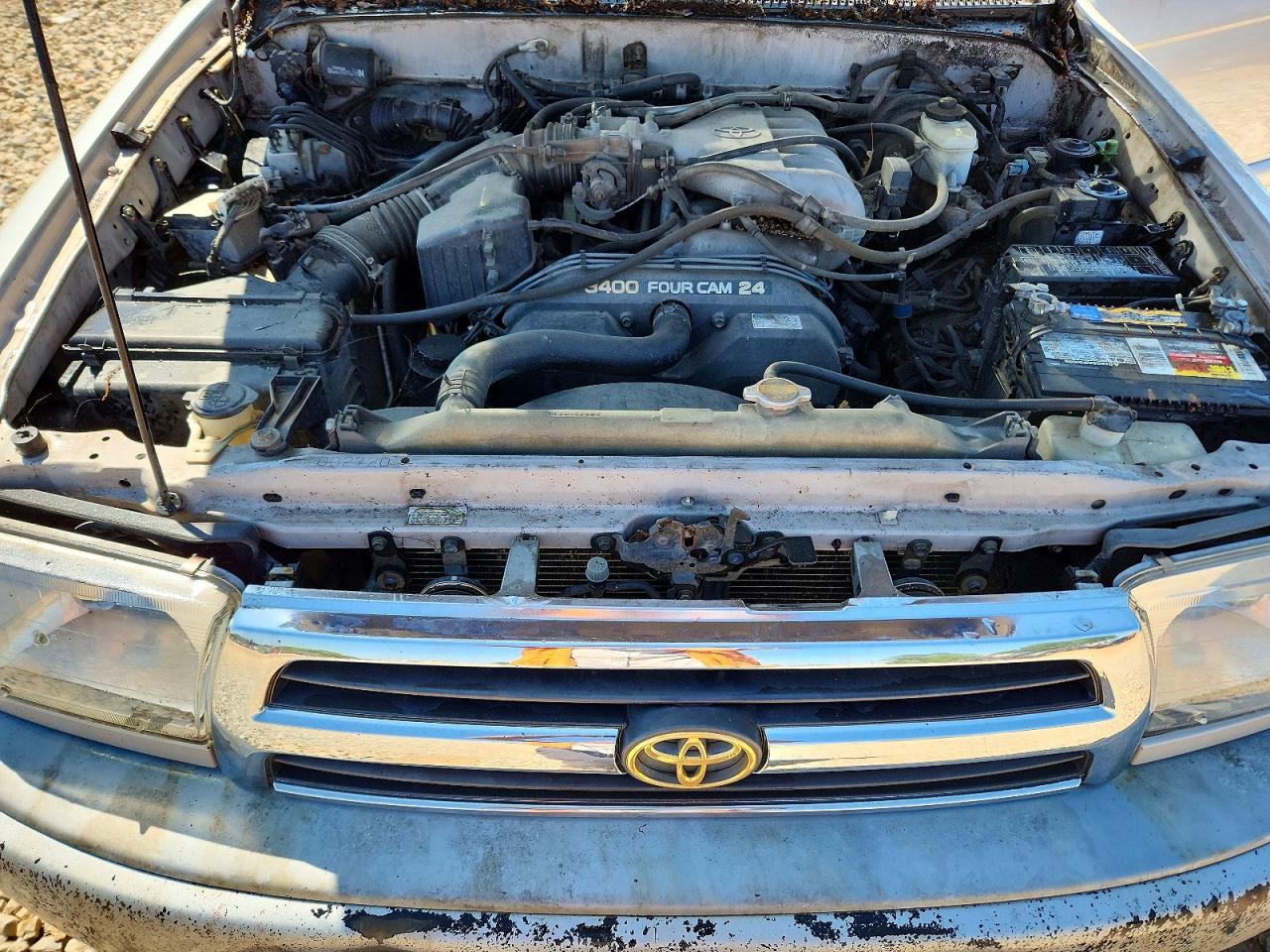 1999 Toyota 4runner Limited Silver vin: JT3HN87R2X9020591