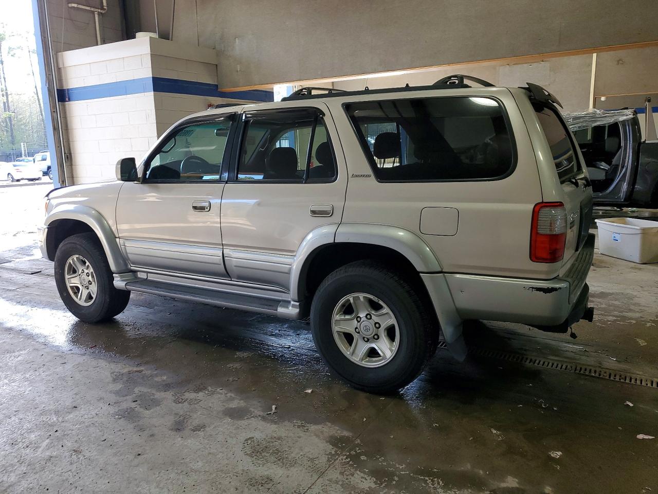 1999 Toyota 4runner Limited Серебряный vin: JT3HN87R3X0245056