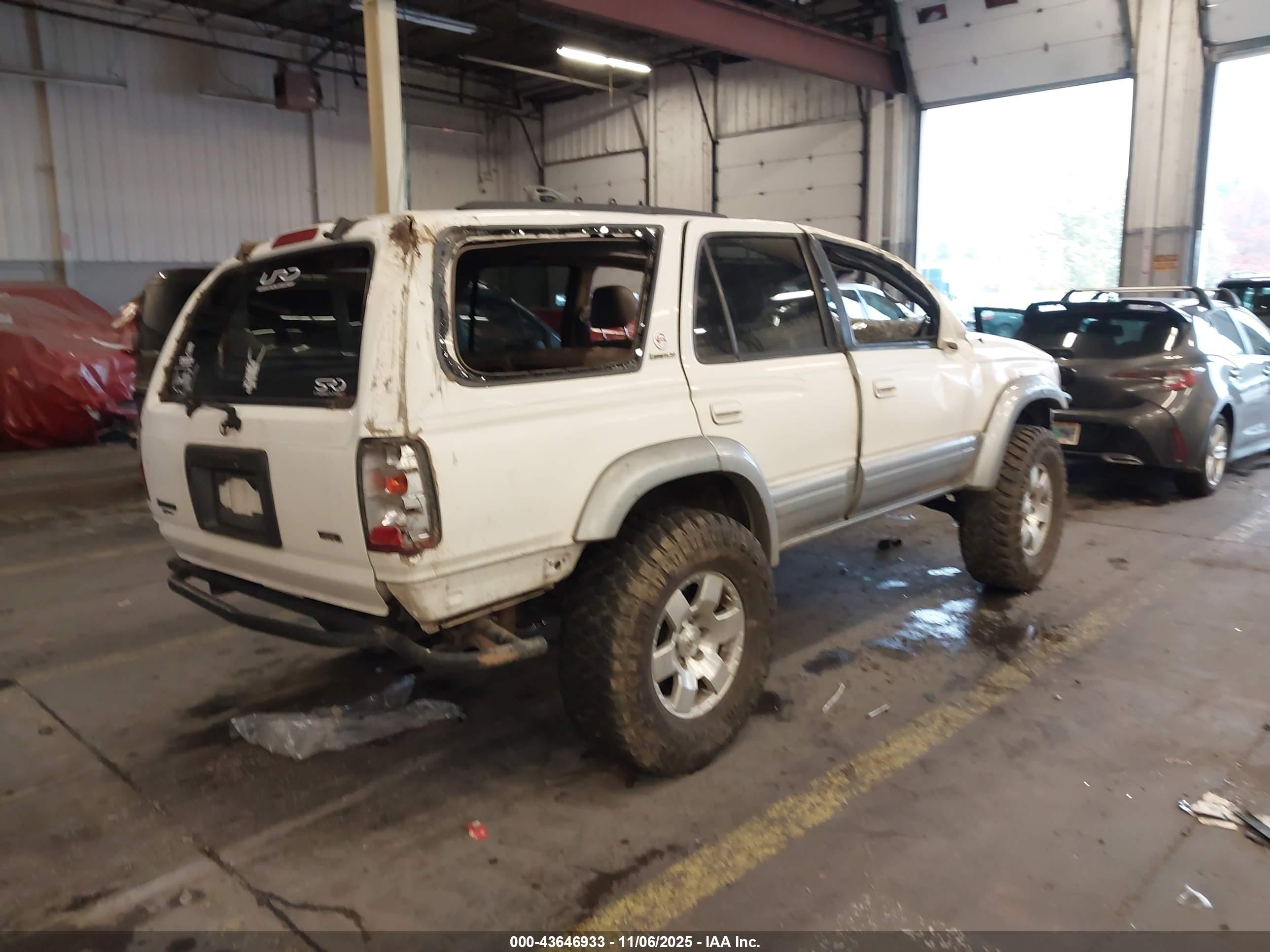 1998 Toyota 4runner Sr5 V6 Limited White vin: JT3HN87R4W0133364
