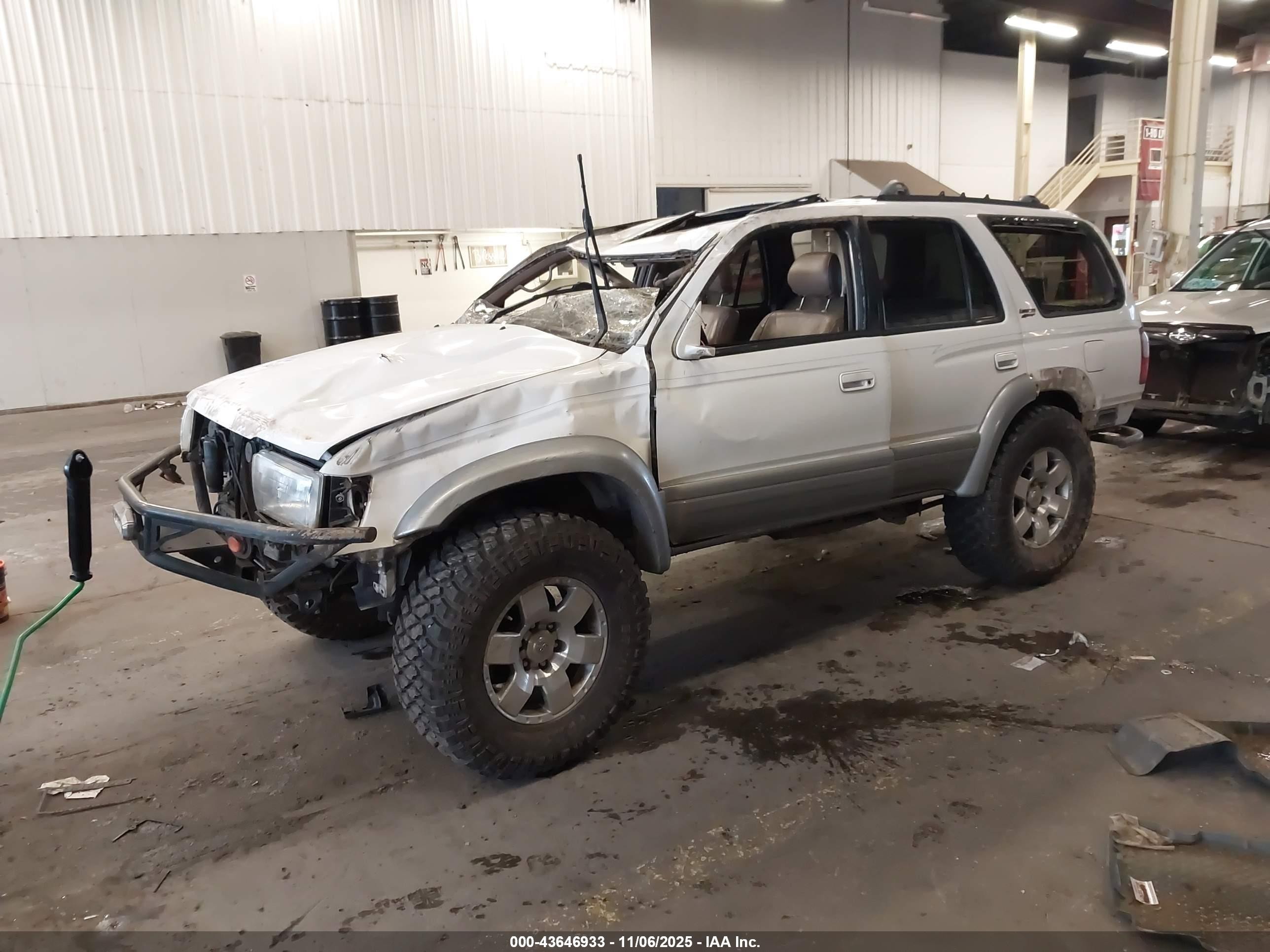 1998 Toyota 4runner Sr5 V6 Limited White vin: JT3HN87R4W0133364