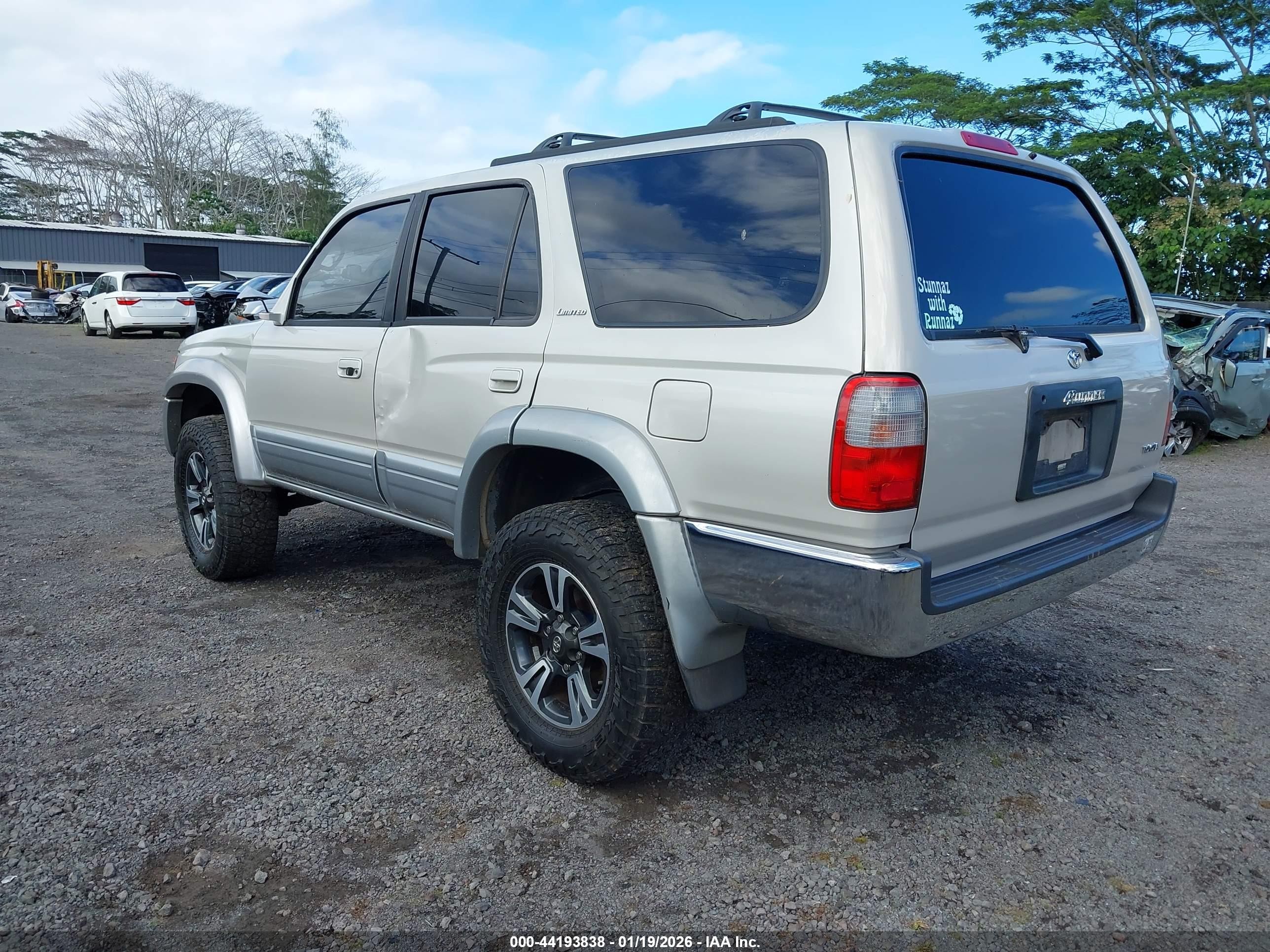 1998 Toyota 4runner Sr5 V6 Limited Gold vin: JT3HN87R4W0139634