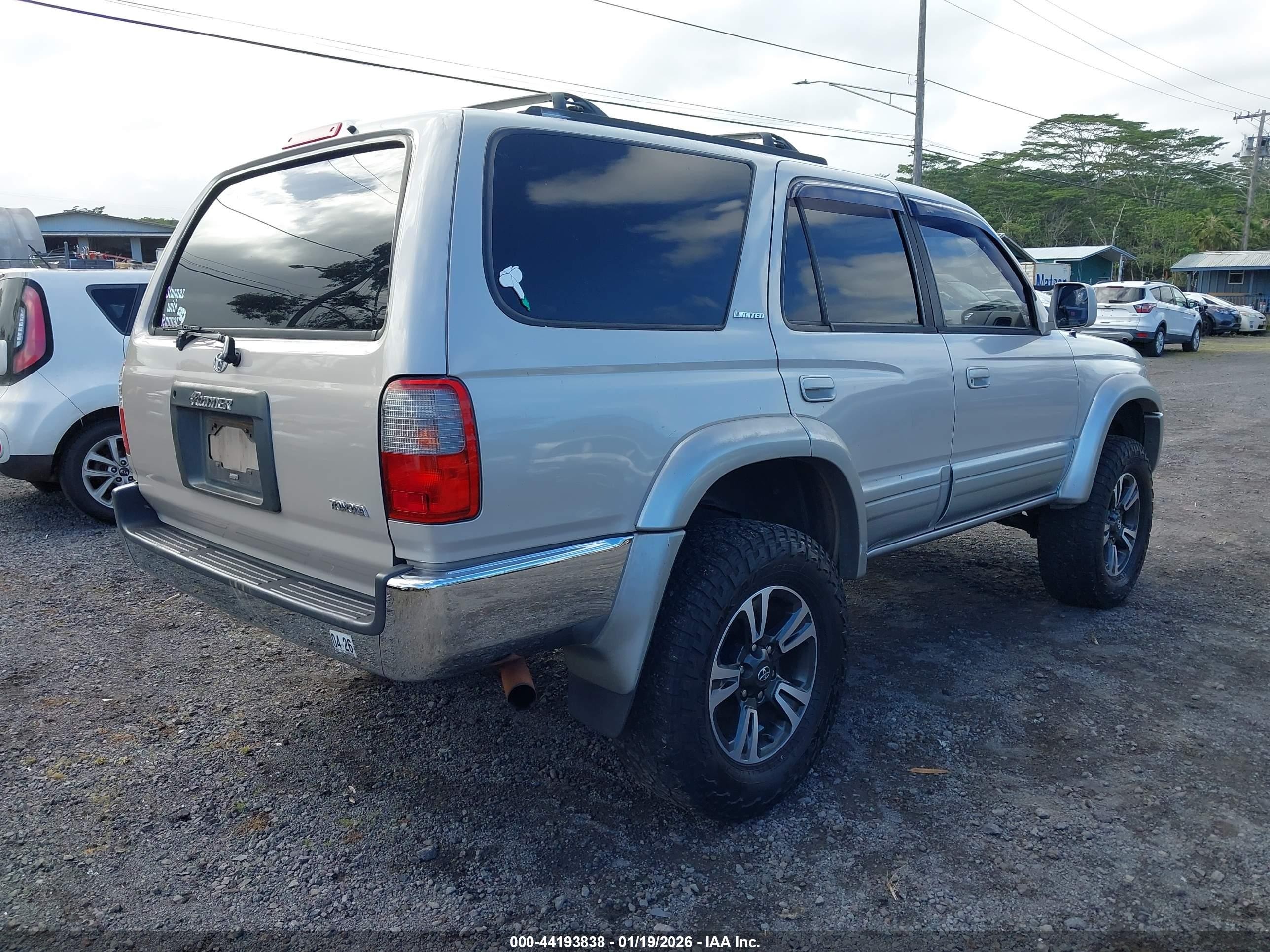 1998 Toyota 4runner Sr5 V6 Limited Gold vin: JT3HN87R4W0139634