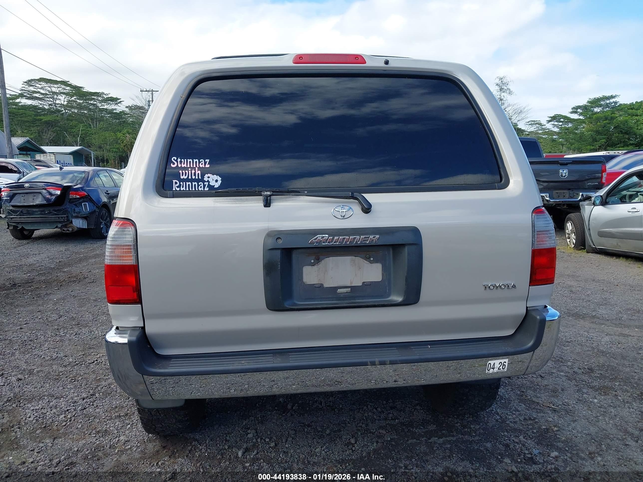 1998 Toyota 4runner Sr5 V6 Limited Gold vin: JT3HN87R4W0139634
