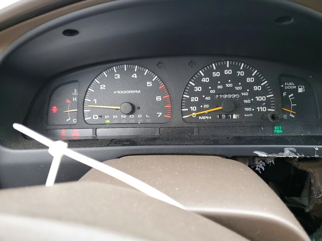 1998 Toyota 4runner Limited White vin: JT3HN87R4W9016721