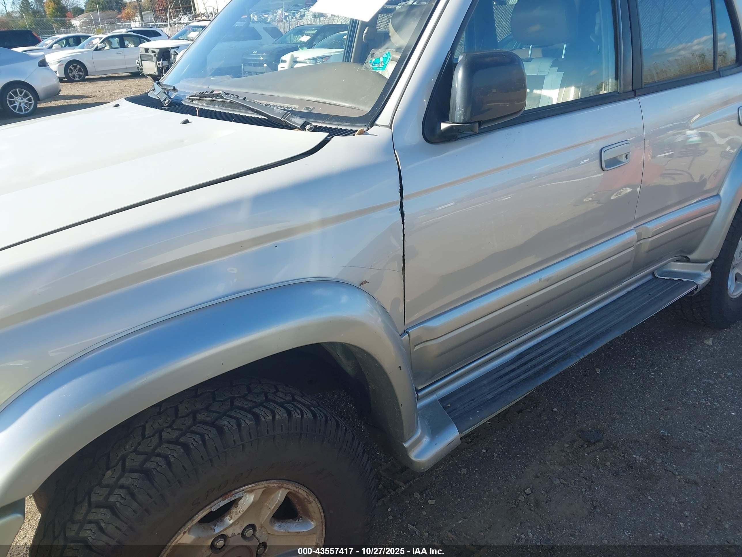 1999 Toyota 4runner Limited V6 Silver vin: JT3HN87R4X0222241