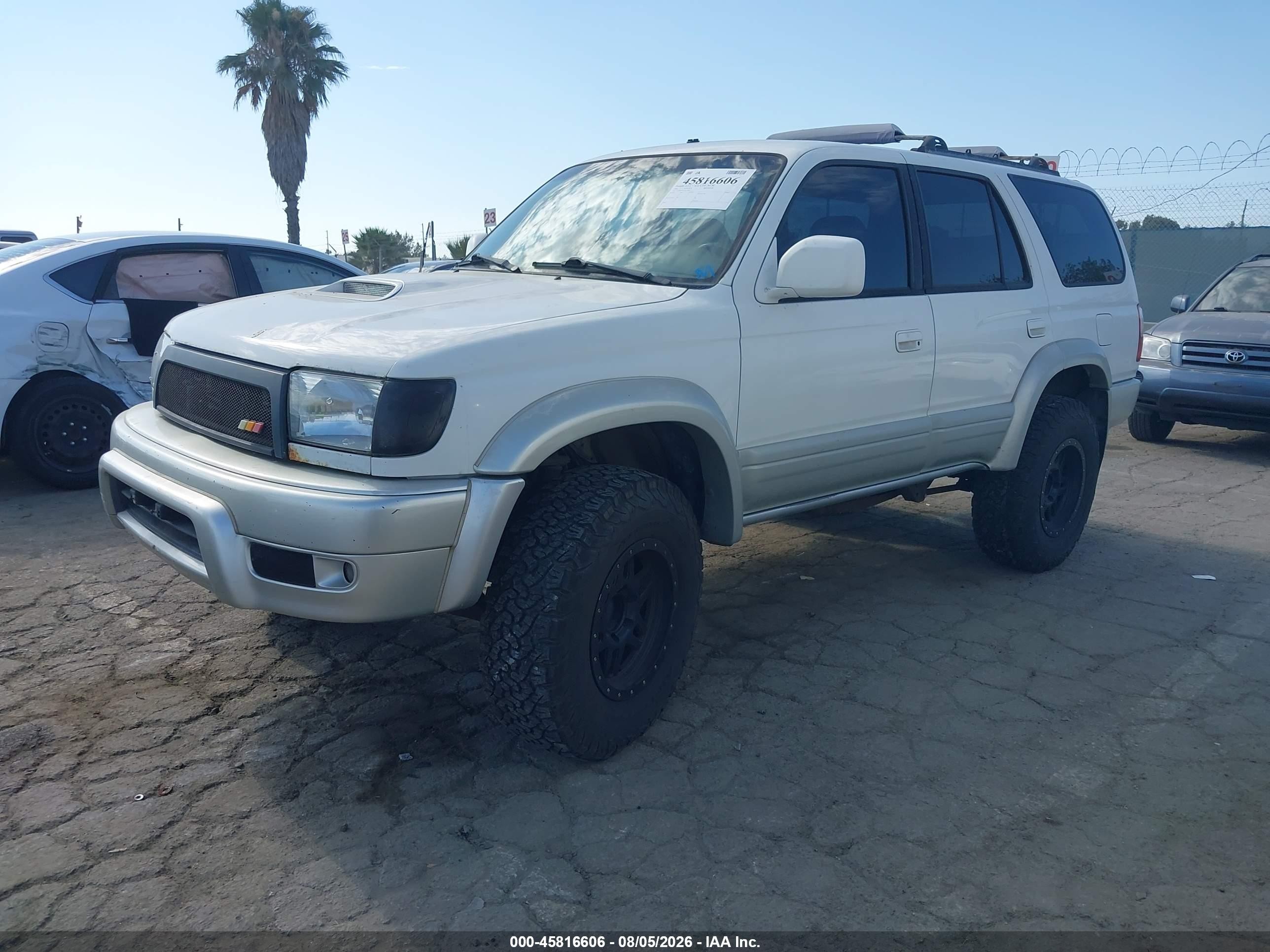 2001 Toyota 4runner Limited V6 White vin: JT3HN87R510331492