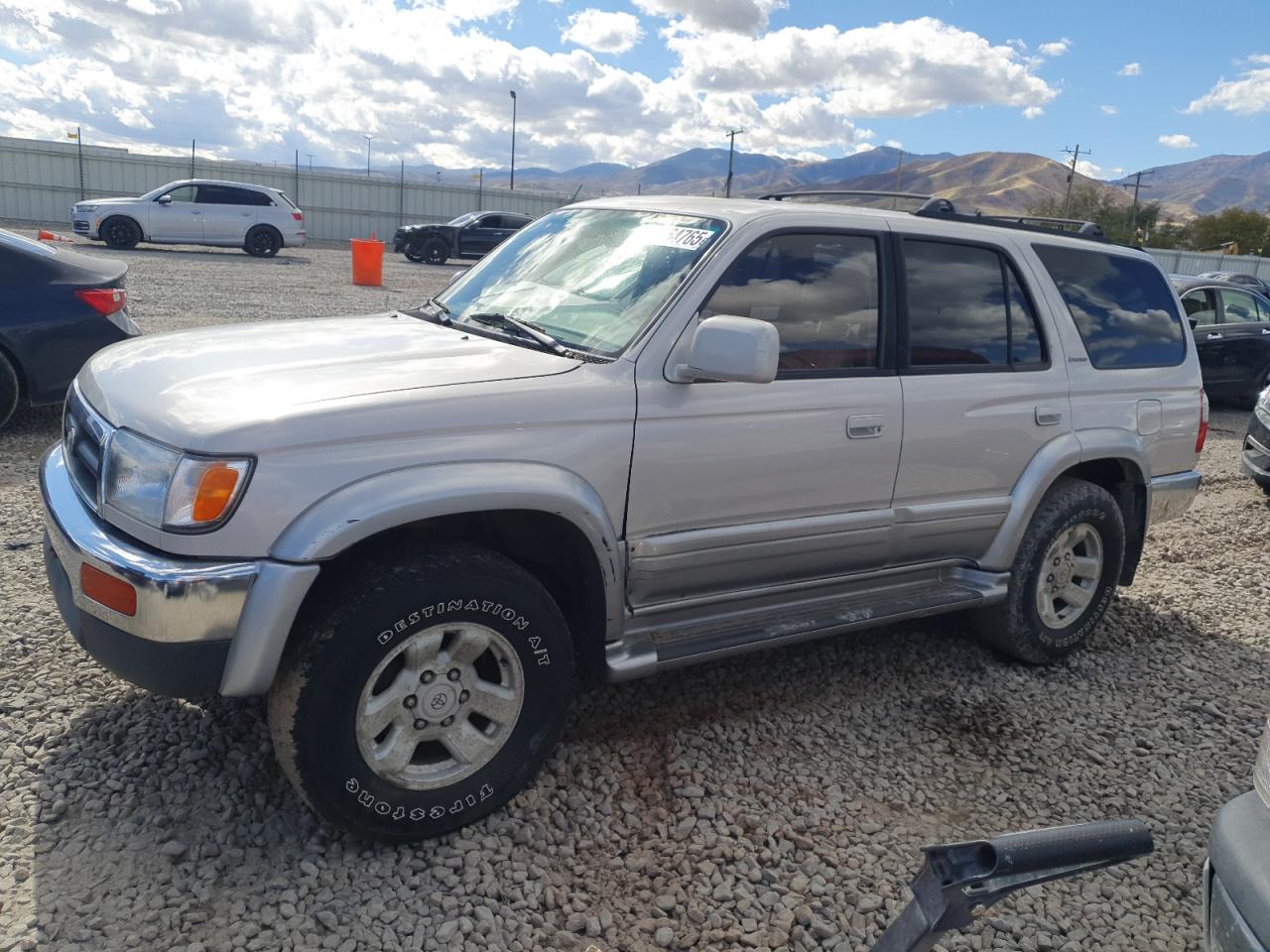 1997 Toyota 4runner Limited Silver vin: JT3HN87R5V9004916
