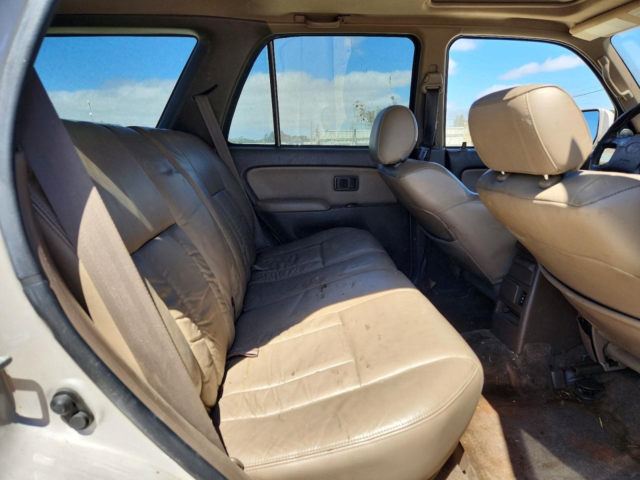 1998 Toyota 4runner Limited Silver vin: JT3HN87R5W0189992