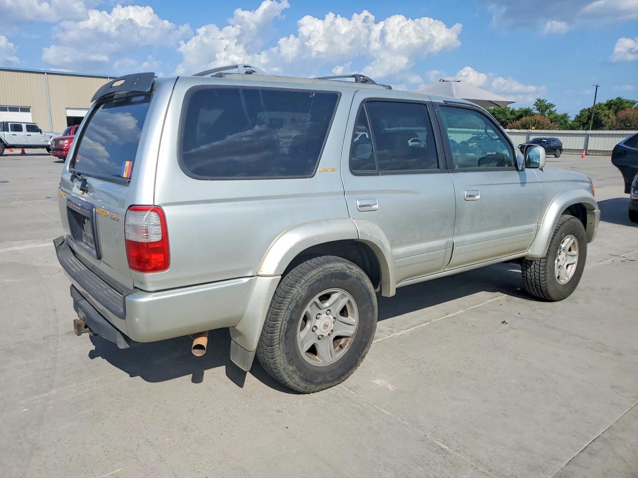 2000 Toyota 4runner Limited Gold vin: JT3HN87R5Y0273006