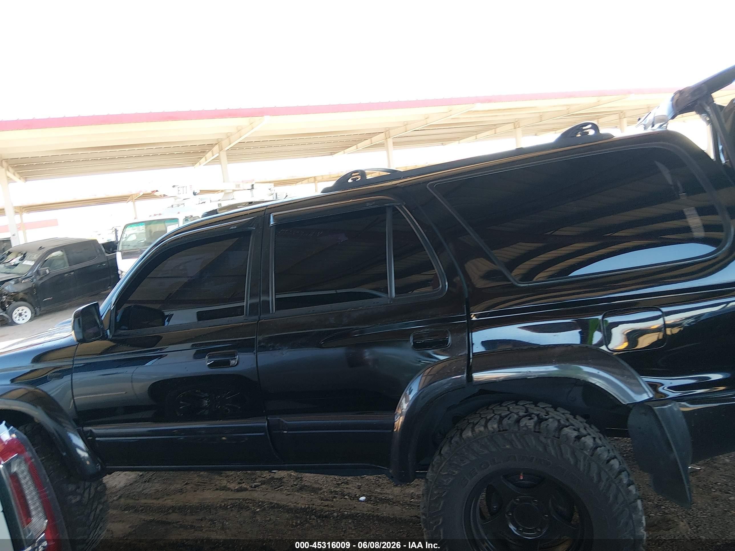 1998 Toyota 4runner Sr5 V6 Limited Black vin: JT3HN87R6W0174336