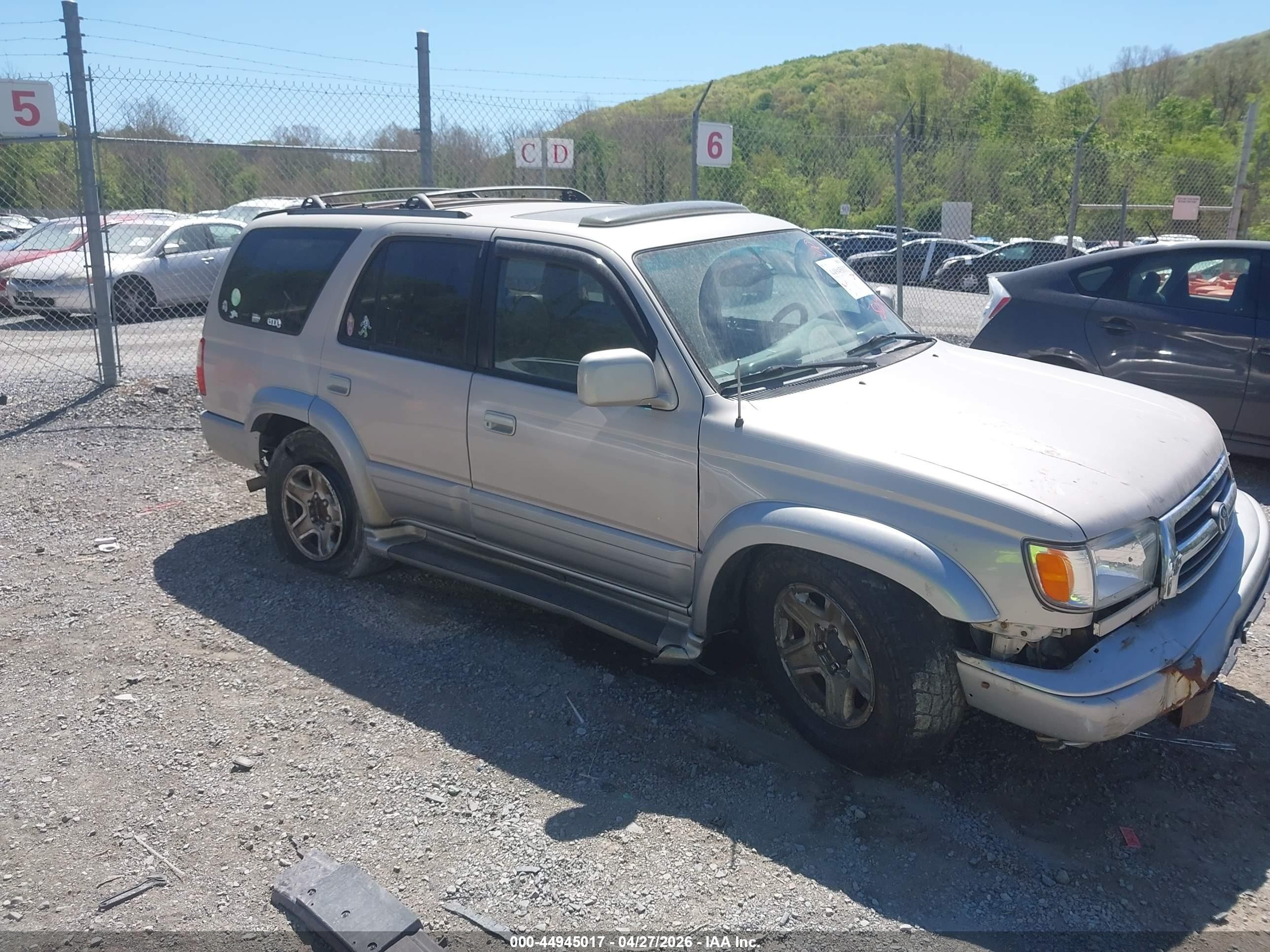 1999 Toyota 4runner Limited V6 Gold vin: JT3HN87R6X0248064