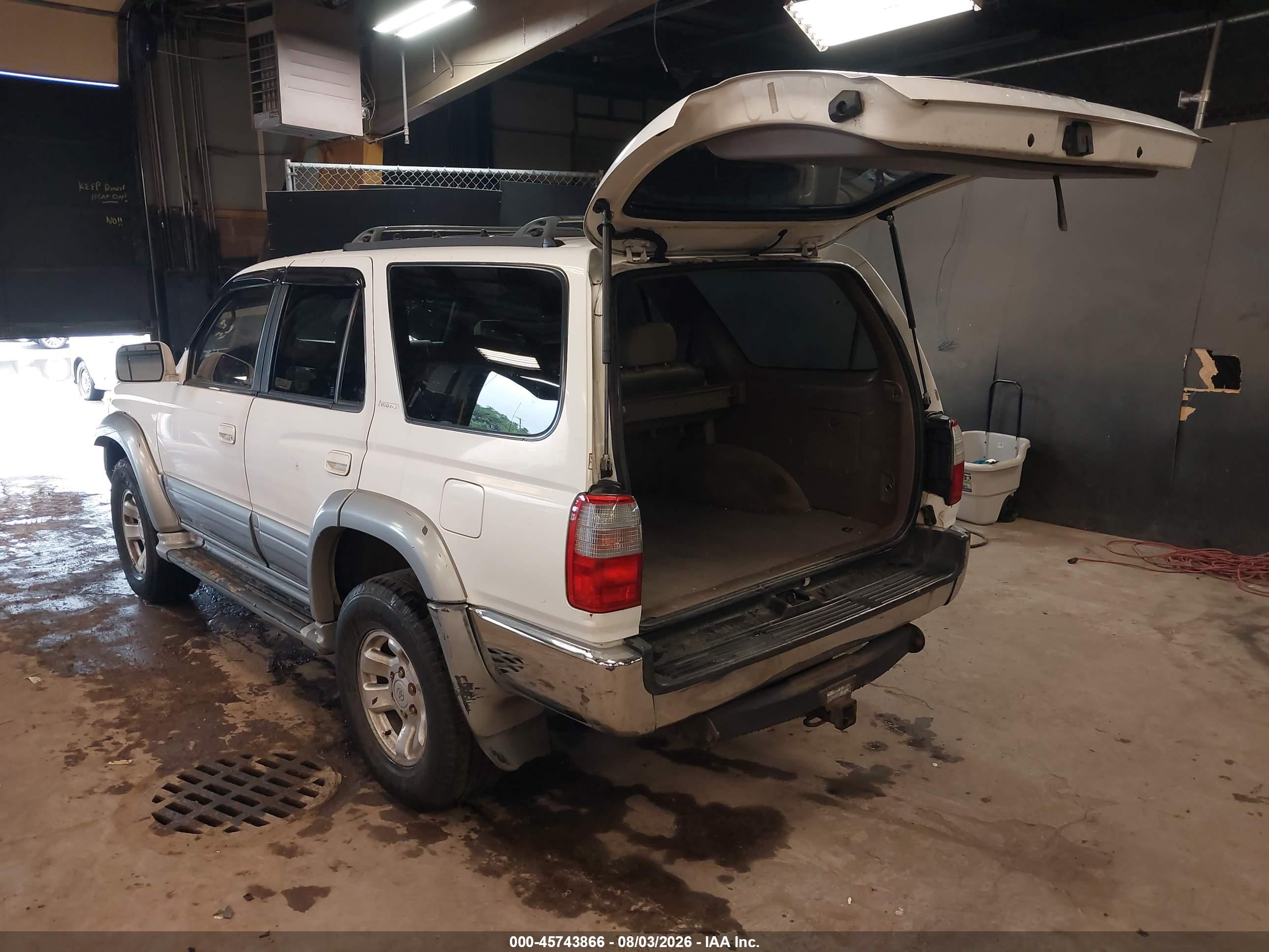 1998 Toyota 4runner Sr5 V6 Limited White vin: JT3HN87R8W9010842