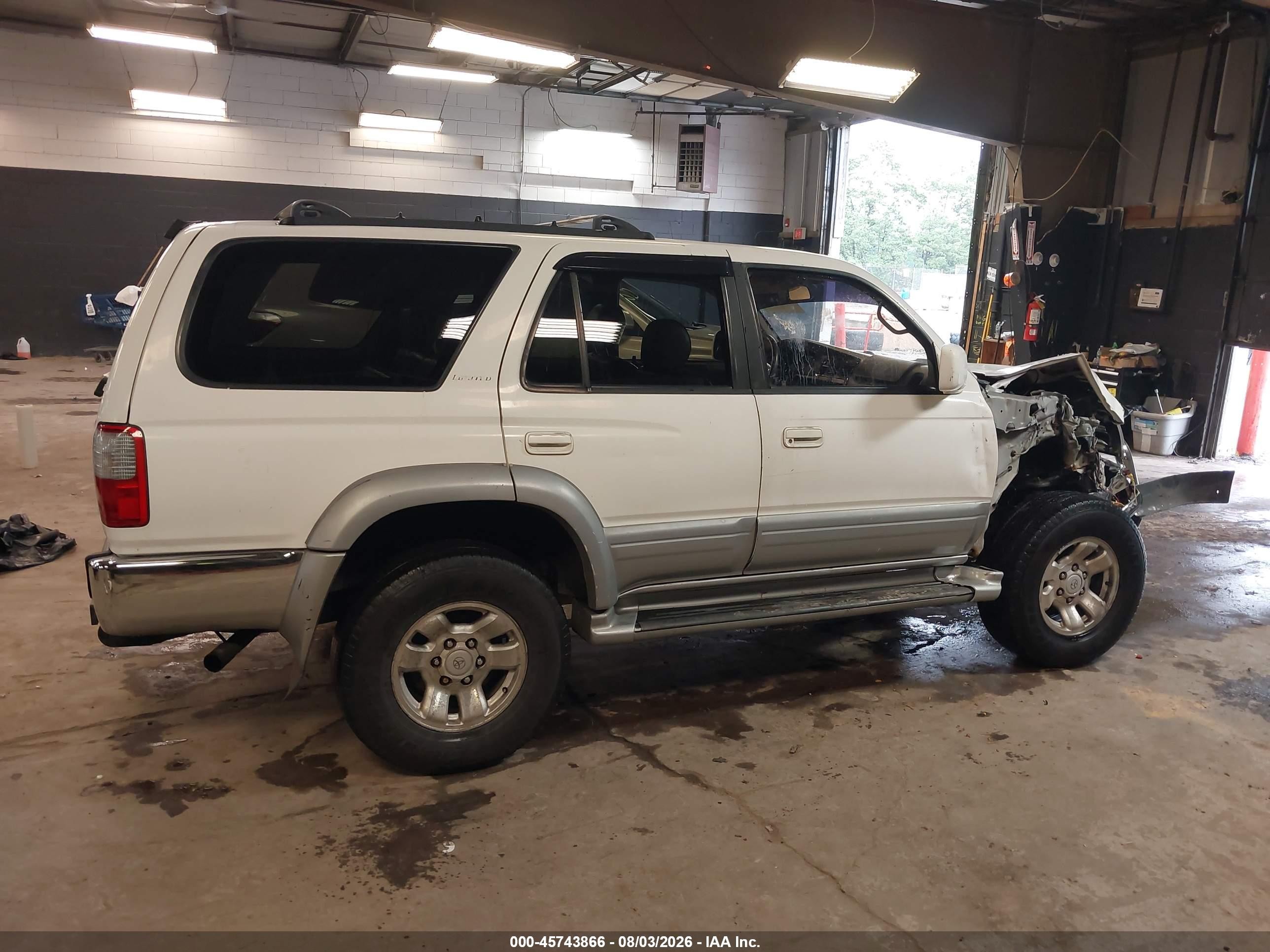 1998 Toyota 4runner Sr5 V6 Limited White vin: JT3HN87R8W9010842
