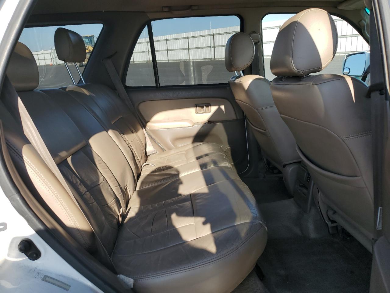 1998 Toyota 4runner Limited White vin: JT3HN87R9W9008632