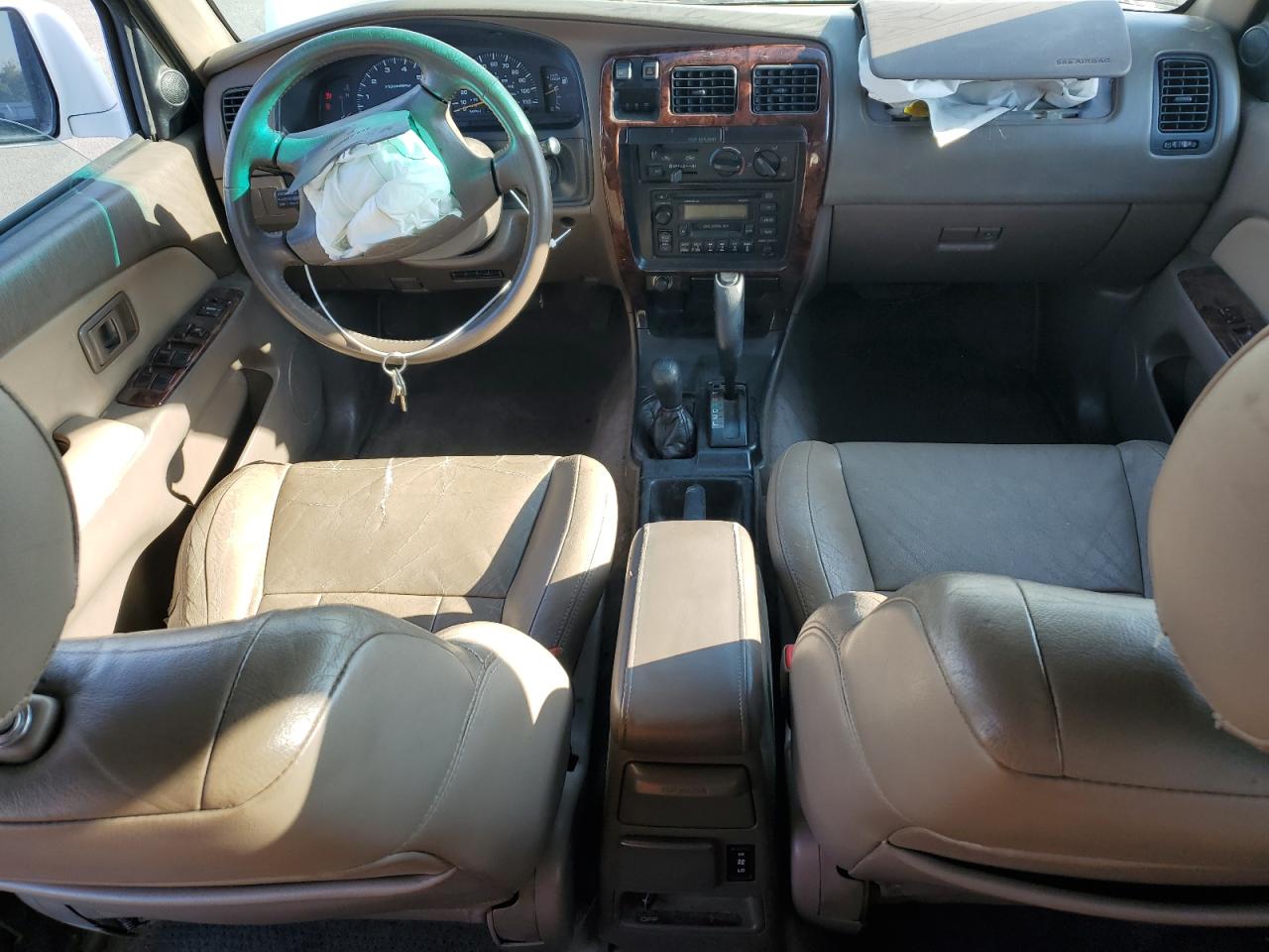 1998 Toyota 4runner Limited White vin: JT3HN87R9W9008632