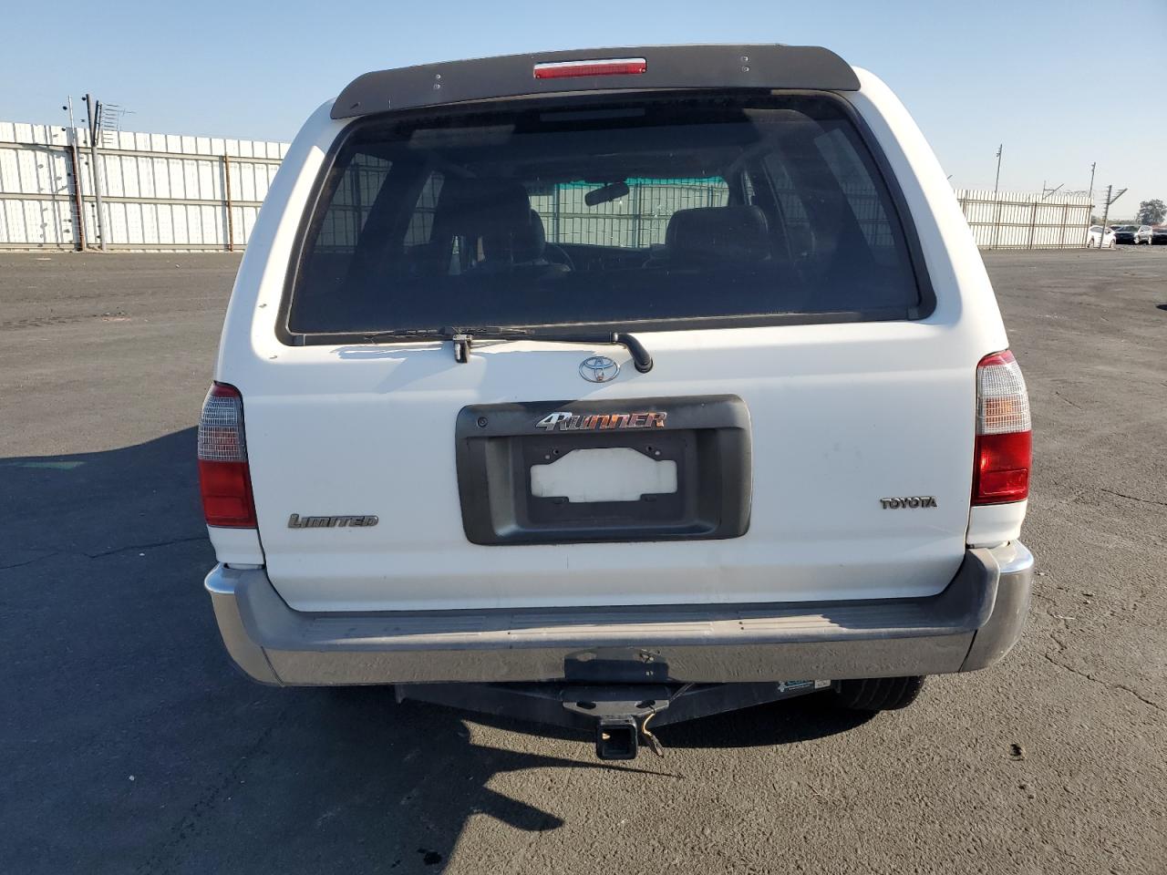 1998 Toyota 4runner Limited White vin: JT3HN87R9W9008632