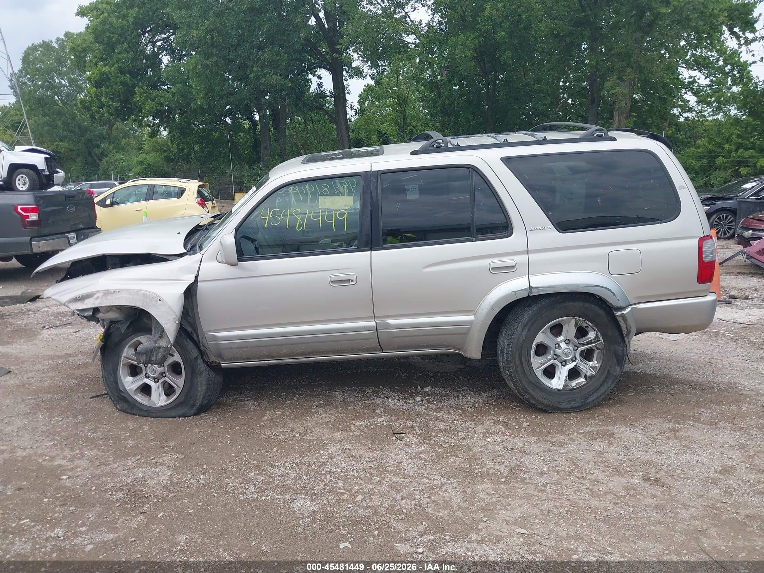 2000 Toyota 4runner Limited V6 Cream vin: JT3HN87R9Y9042718