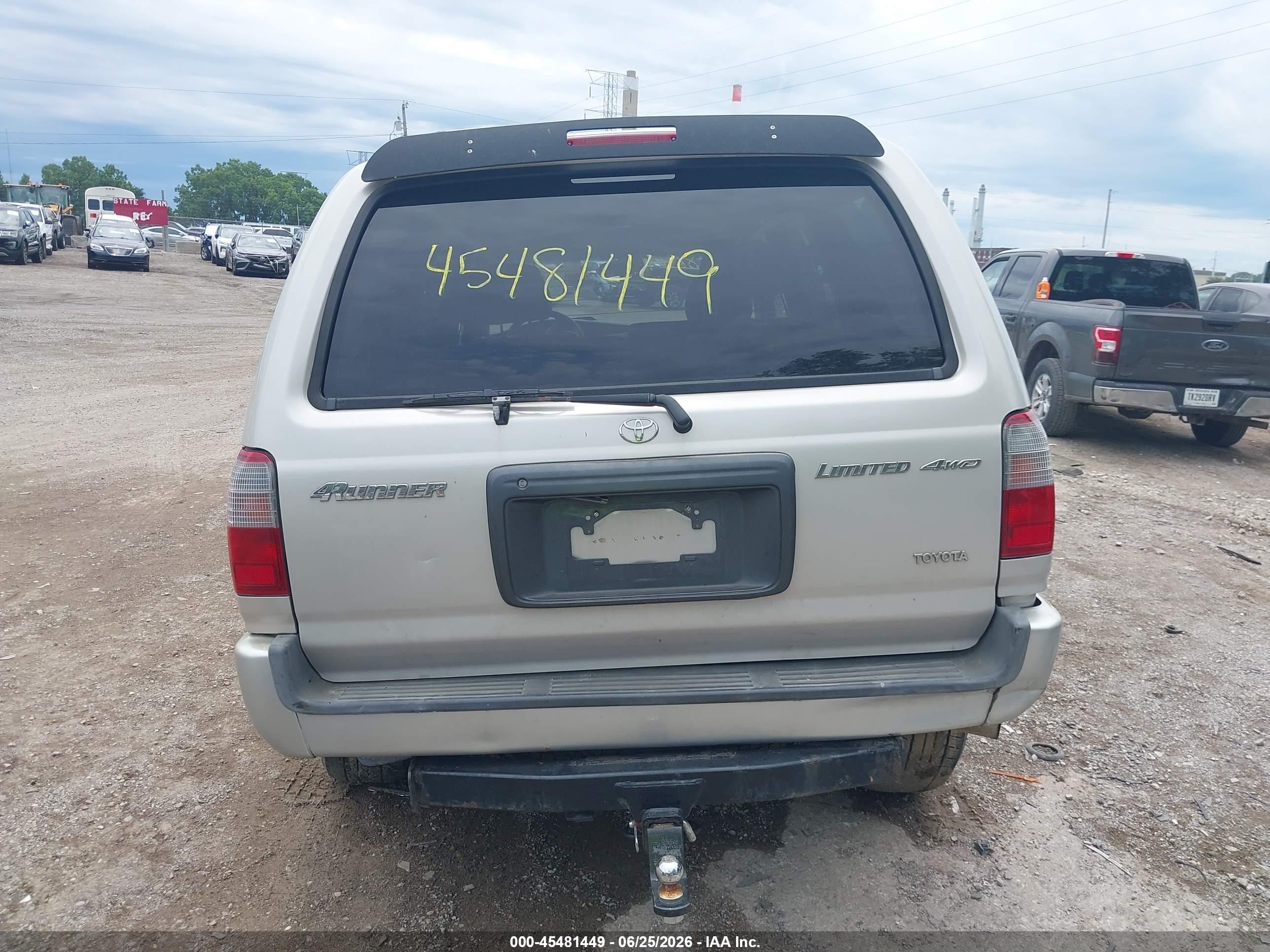 2000 Toyota 4runner Limited V6 Cream vin: JT3HN87R9Y9042718