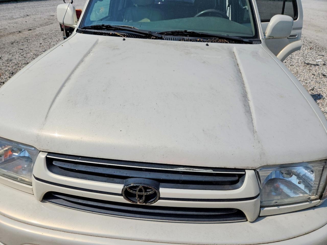 2002 Toyota 4runner Limited White vin: JT3HN87RX29072205