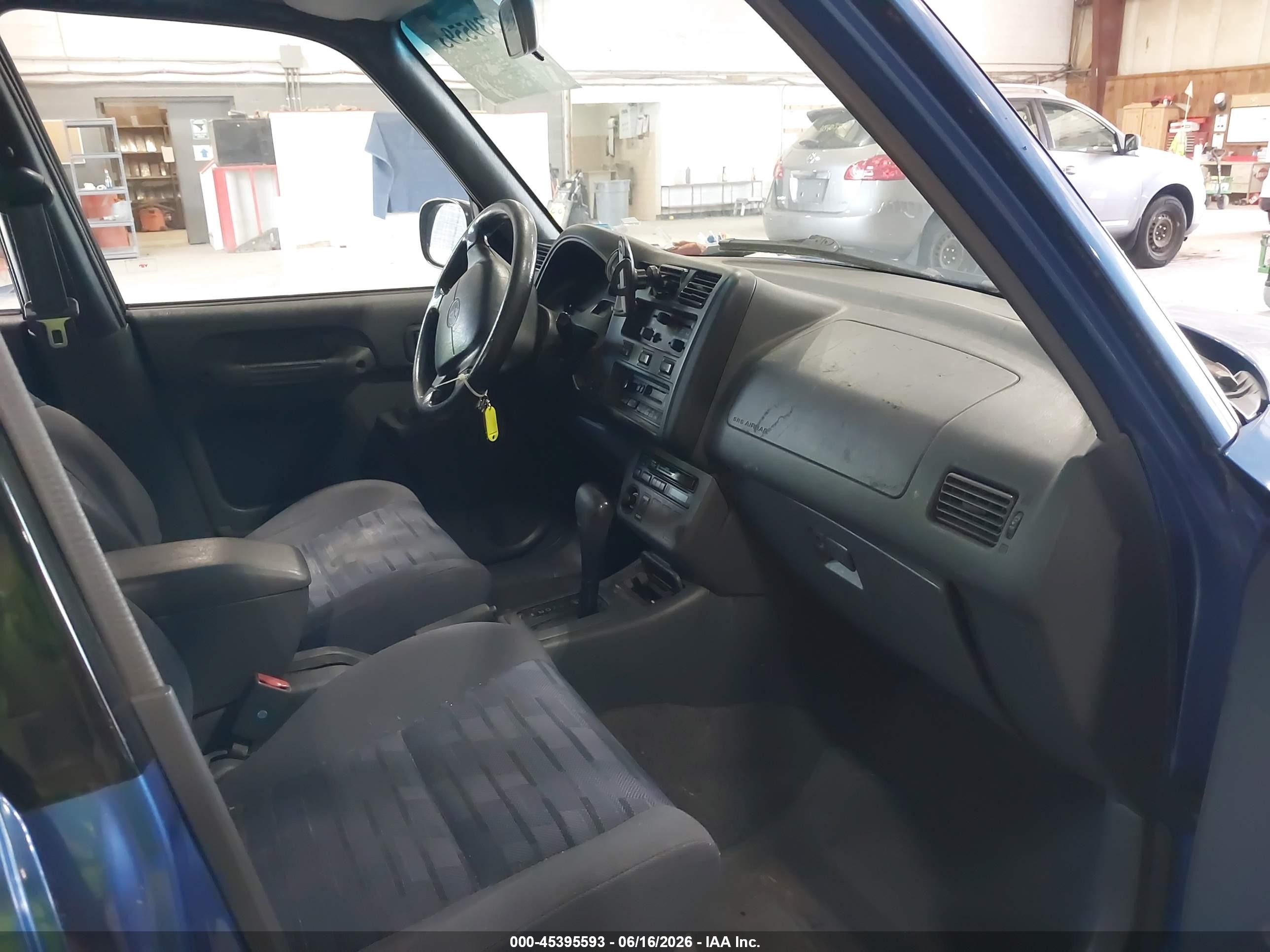 1997 Toyota Rav4   Blue vin: JT3HP10V0V7051551