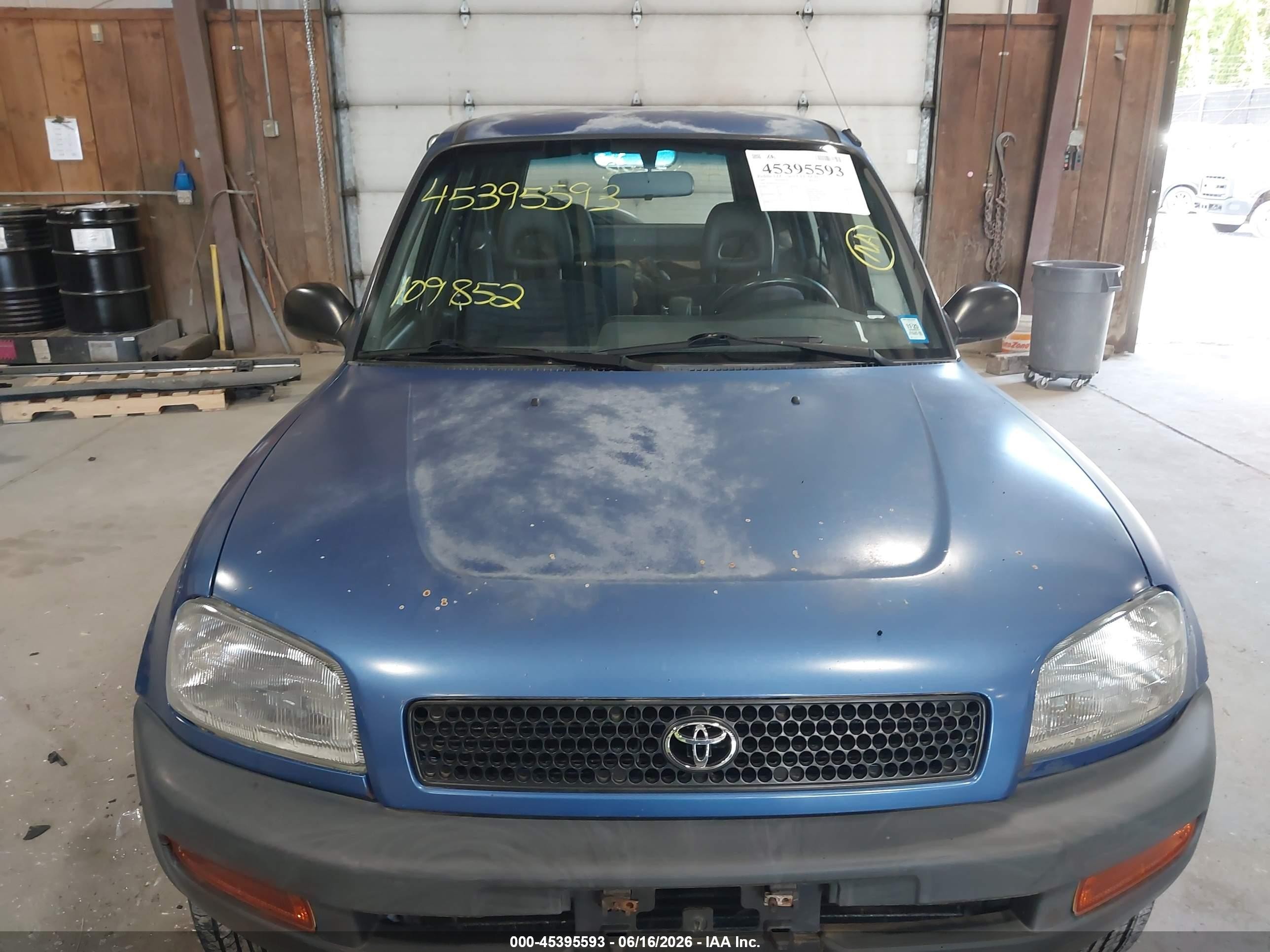 1997 Toyota Rav4   Blue vin: JT3HP10V0V7051551