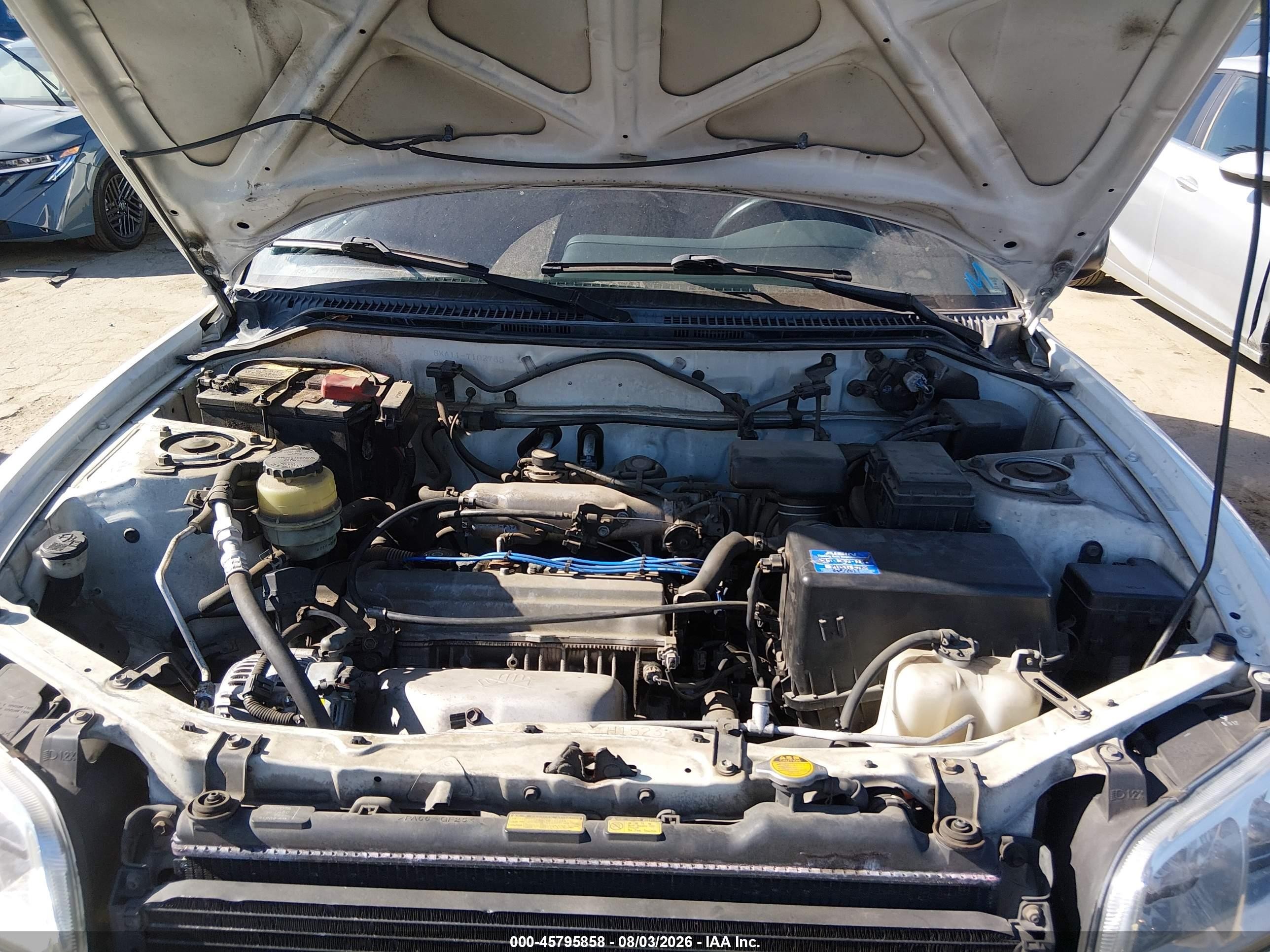1998 Toyota Rav4   White vin: JT3HP10V0W7102788