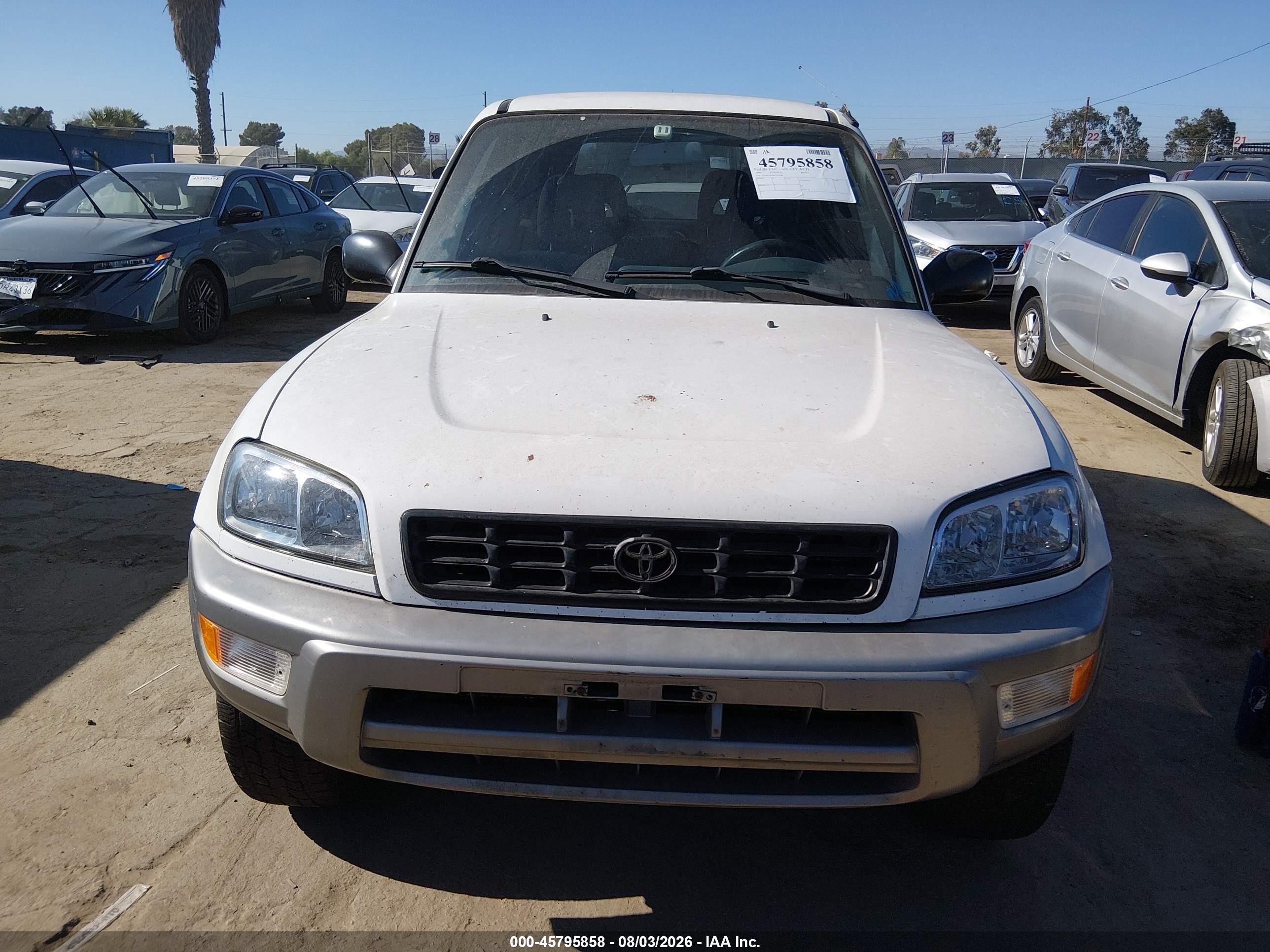 1998 Toyota Rav4   White vin: JT3HP10V0W7102788