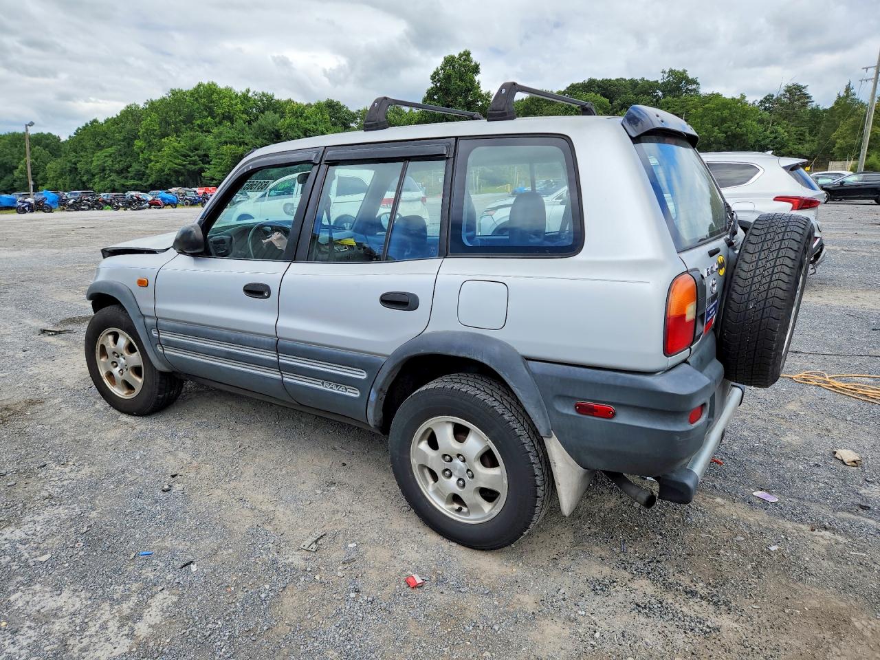 1997 Toyota Rav4 Base Silver vin: JT3HP10V1V7060033