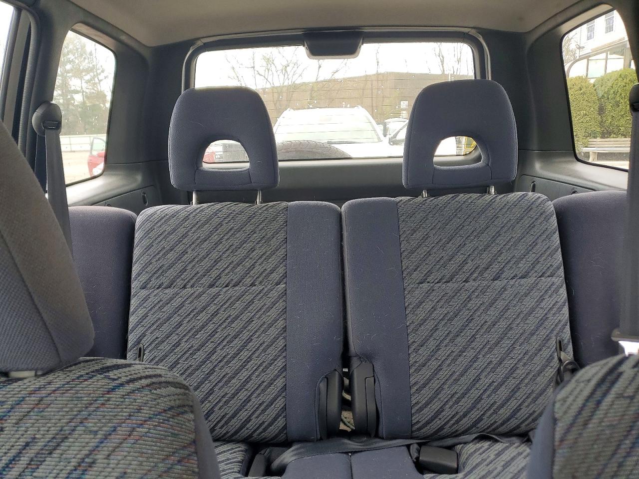 1998 Toyota Rav4 Base Серебряный vin: JT3HP10V1W0174298