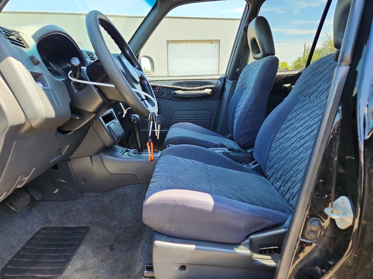 1998 Toyota Rav4 Base Black vin: JT3HP10V1W7075679