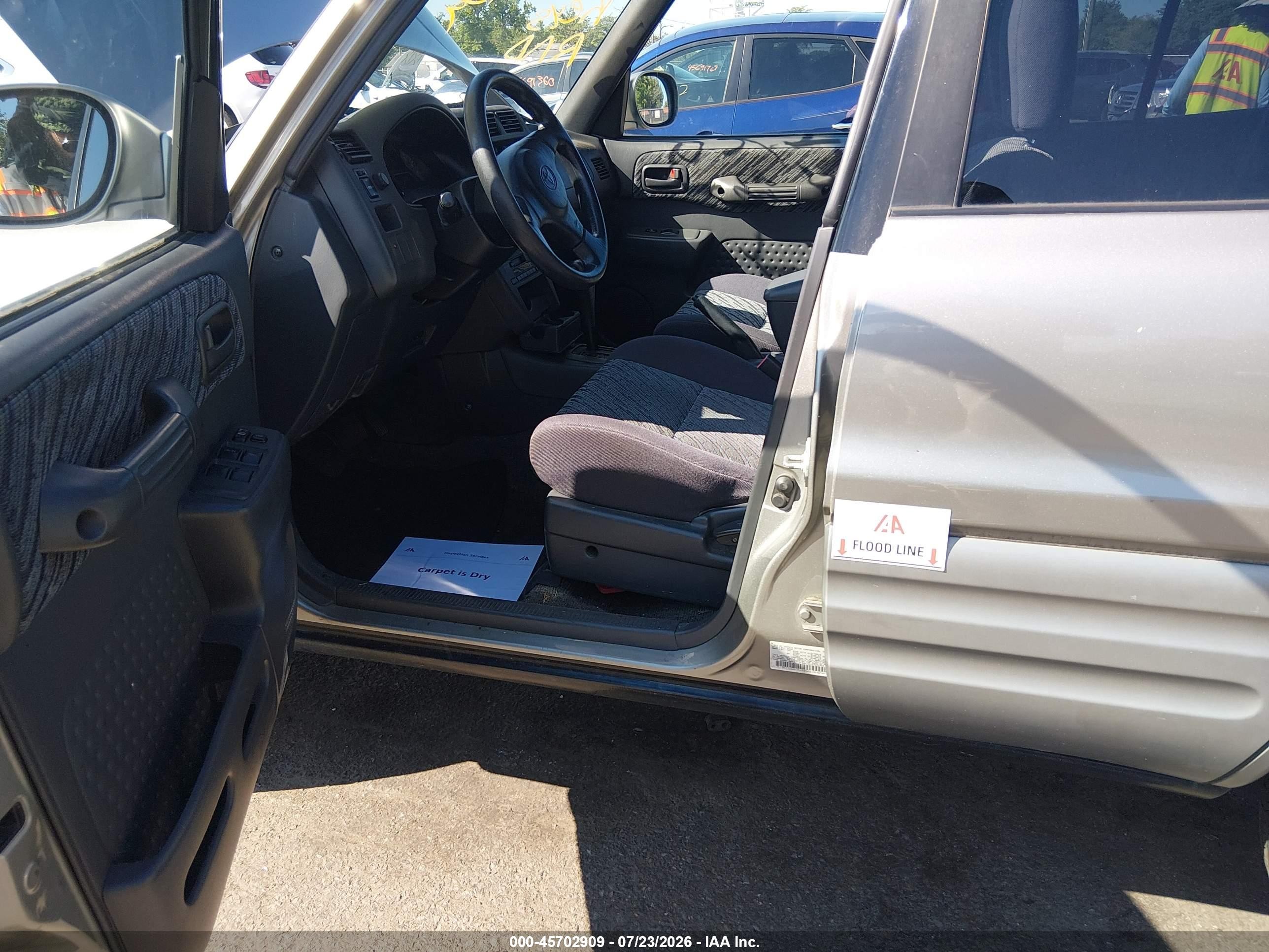 2000 Toyota Rav4   Silver vin: JT3HP10V1Y7151503