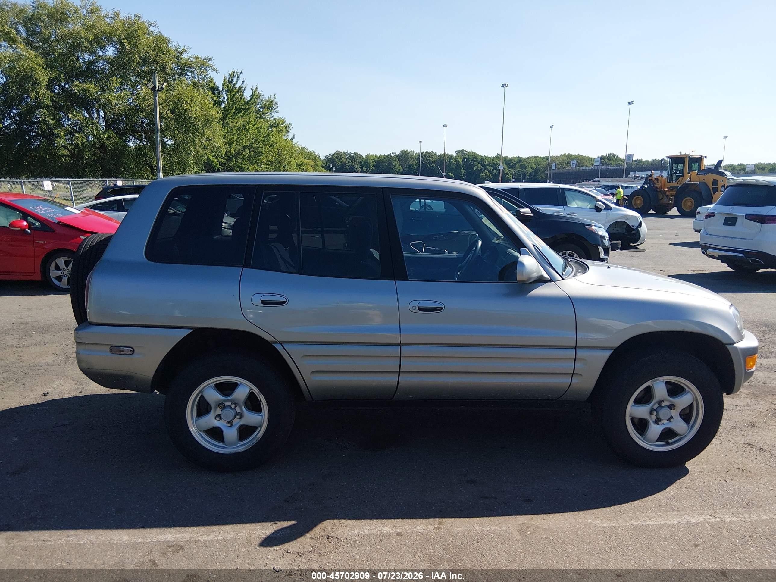 2000 Toyota Rav4   Silver vin: JT3HP10V1Y7151503