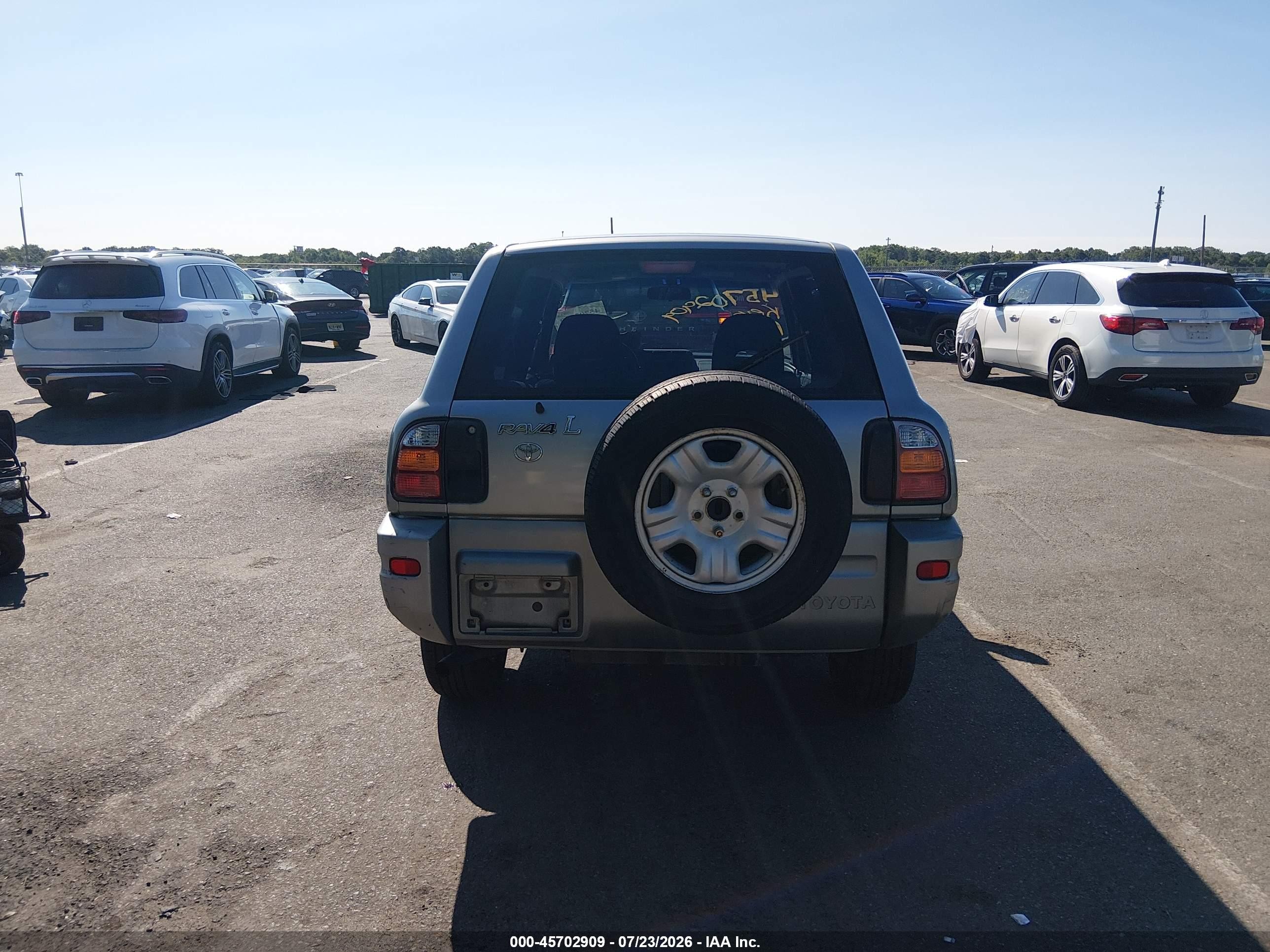 2000 Toyota Rav4   Silver vin: JT3HP10V1Y7151503