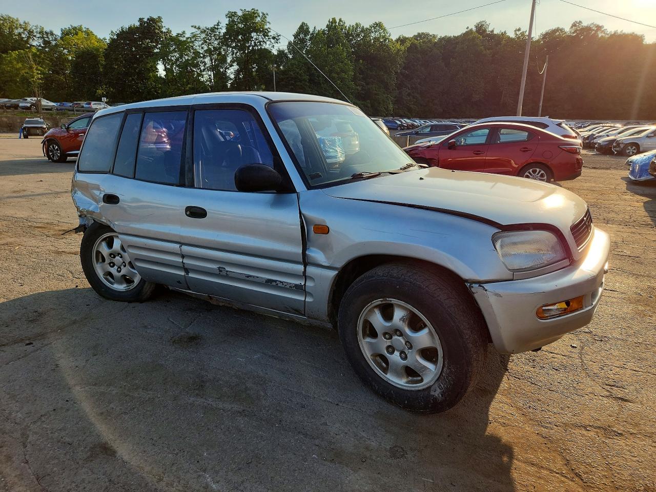 1997 Toyota Rav4 Base Silver vin: JT3HP10V2V7036761