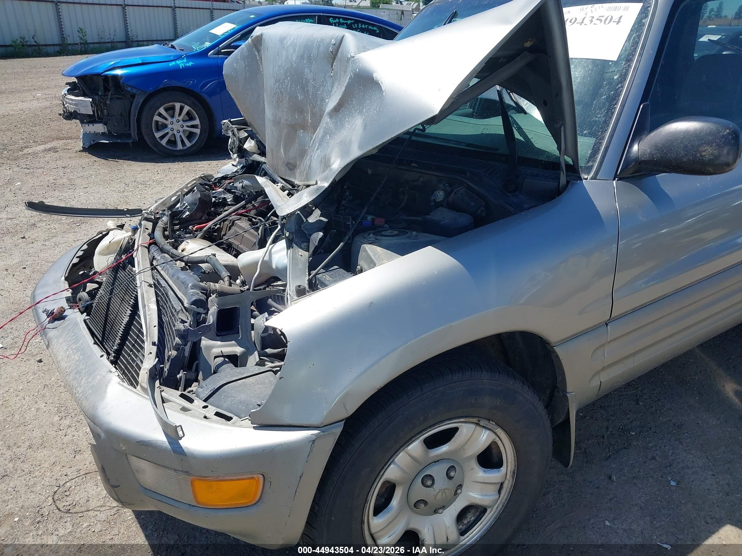 2000 Toyota Rav4   Silver vin: JT3HP10V2Y0242692