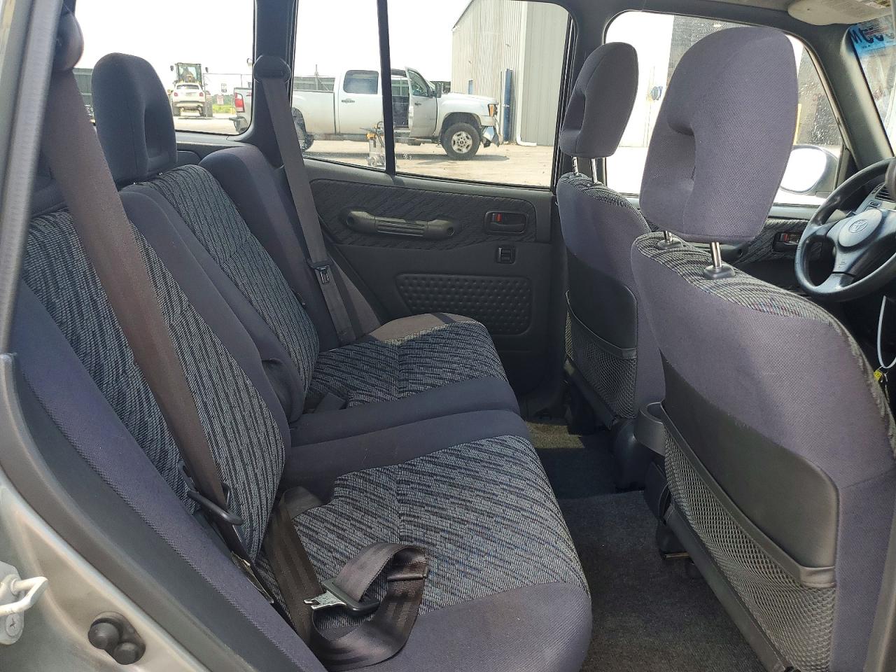 2000 Toyota Rav4 Base Silver vin: JT3HP10V2Y0243163