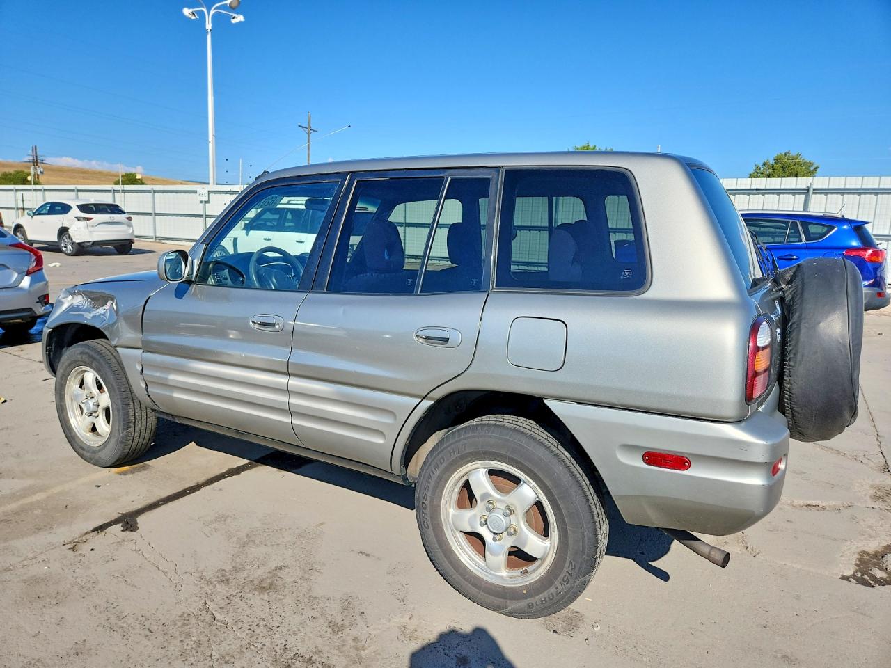 2000 Toyota Rav4 Base Silver vin: JT3HP10V2Y7170075