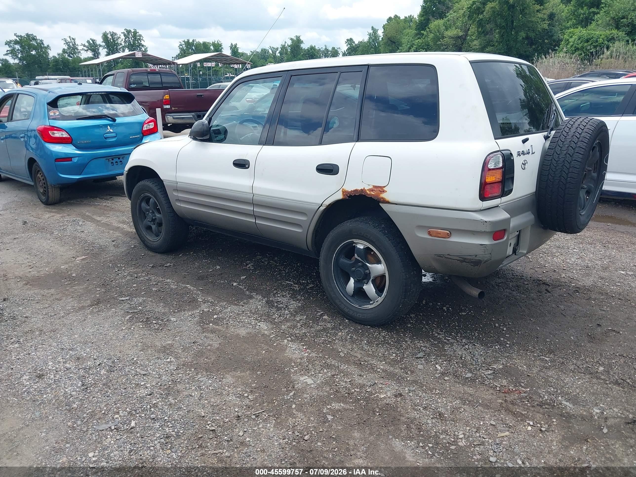 1998 Toyota Rav4   White vin: JT3HP10V4W0177731