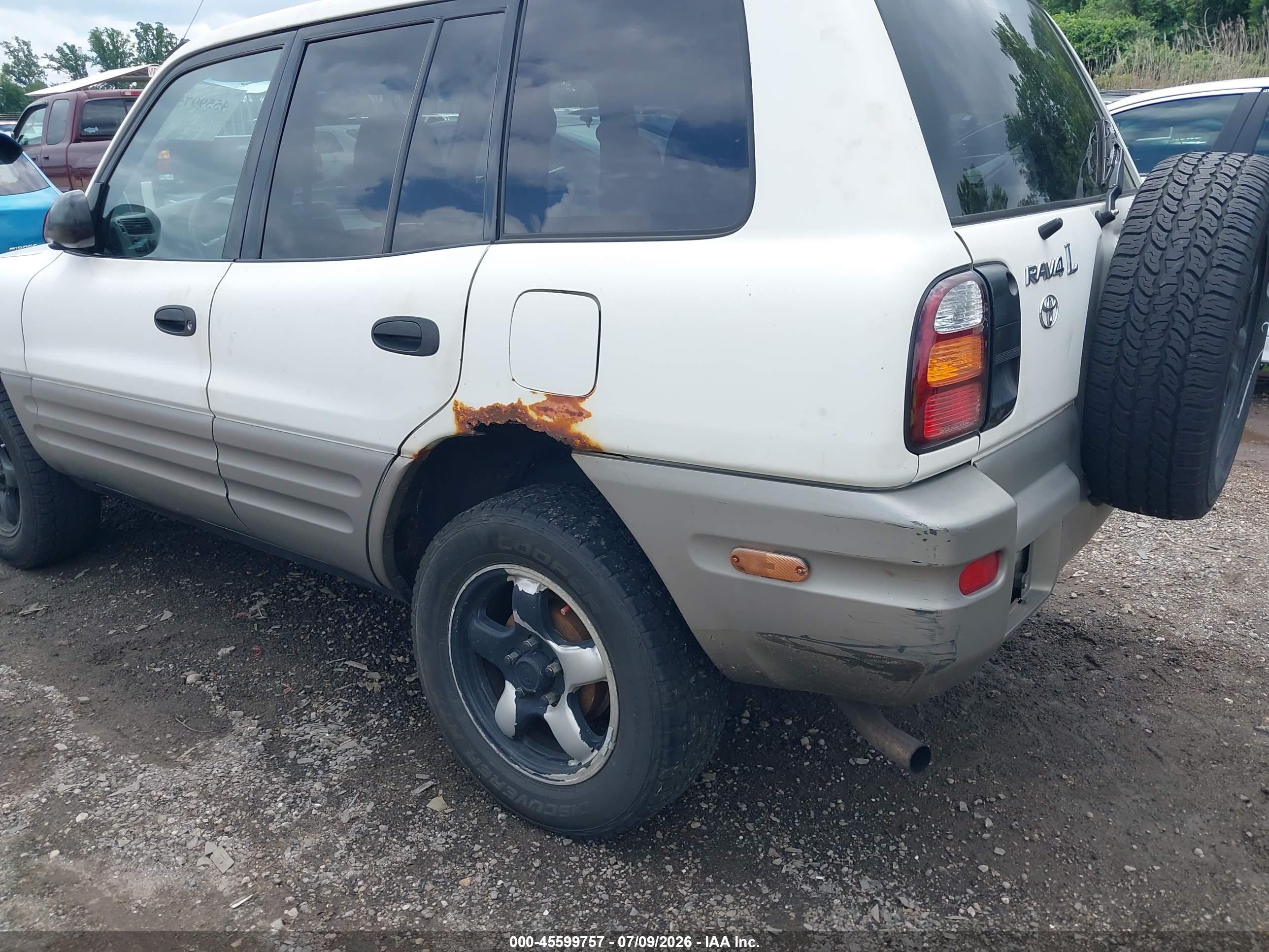 1998 Toyota Rav4   White vin: JT3HP10V4W0177731