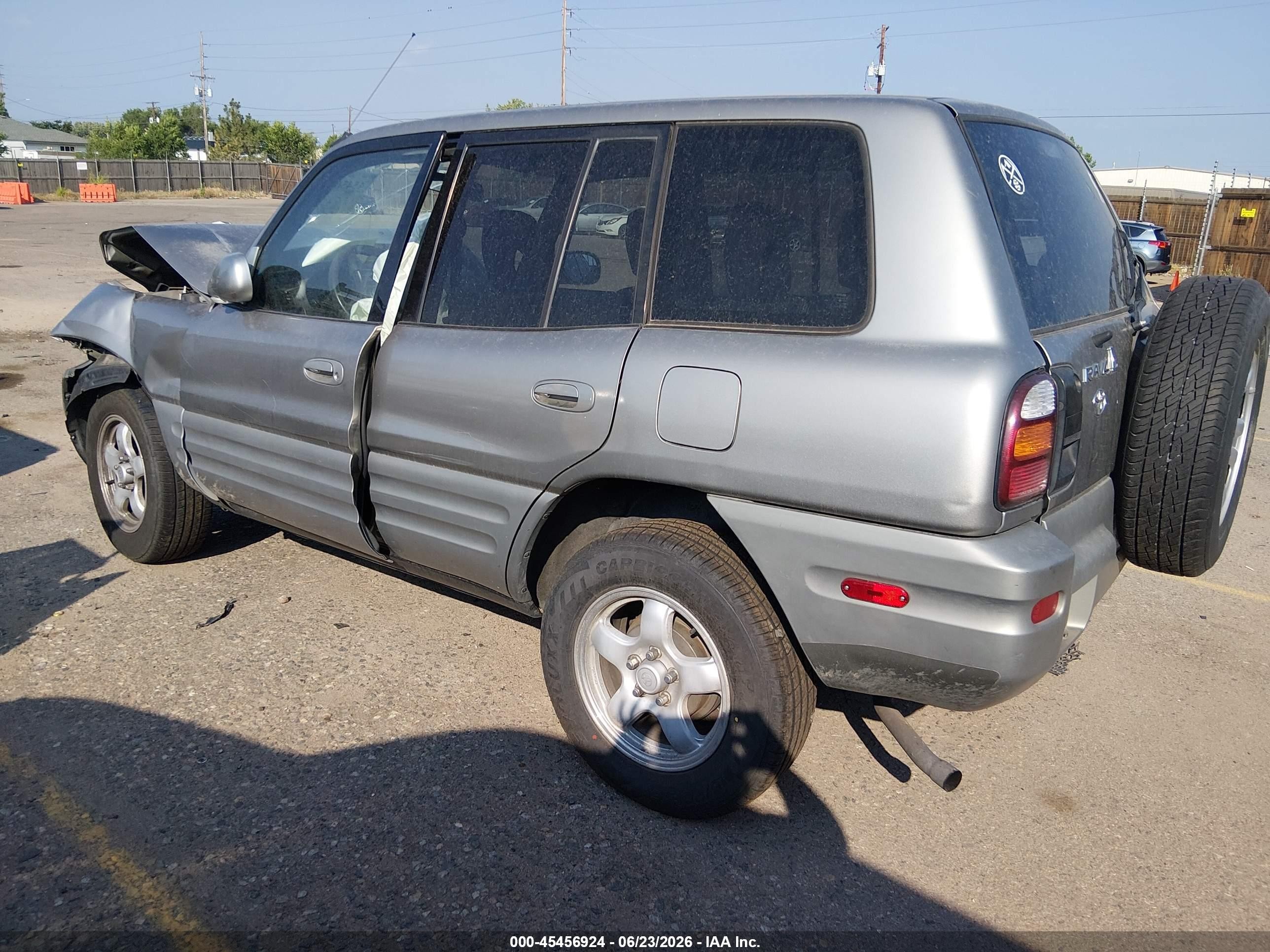 2000 Toyota Rav4   Silver vin: JT3HP10V4Y7167212