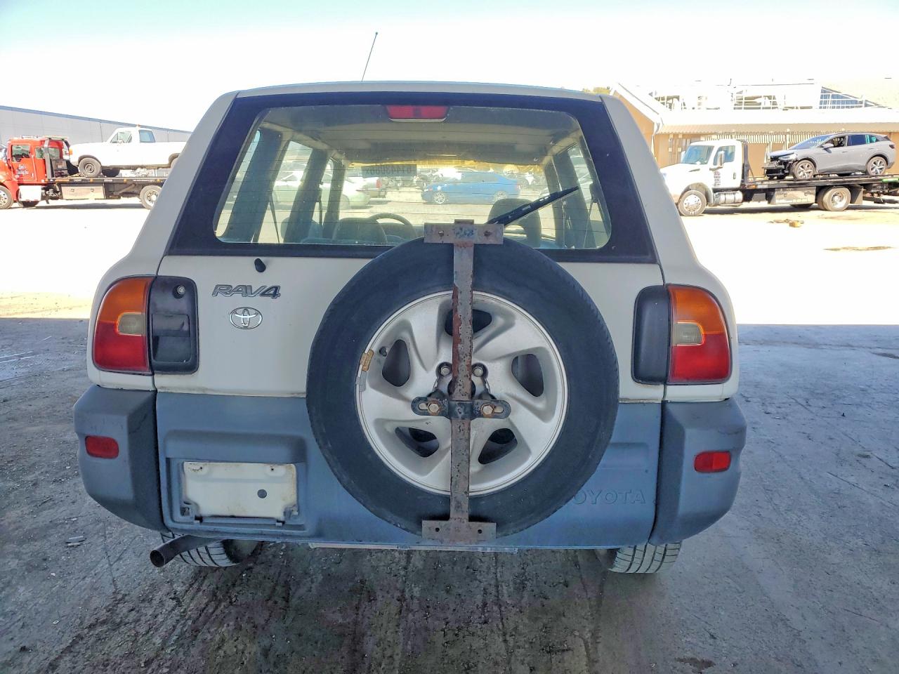 1997 Toyota Rav4 Base Белый vin: JT3HP10V5V0118265